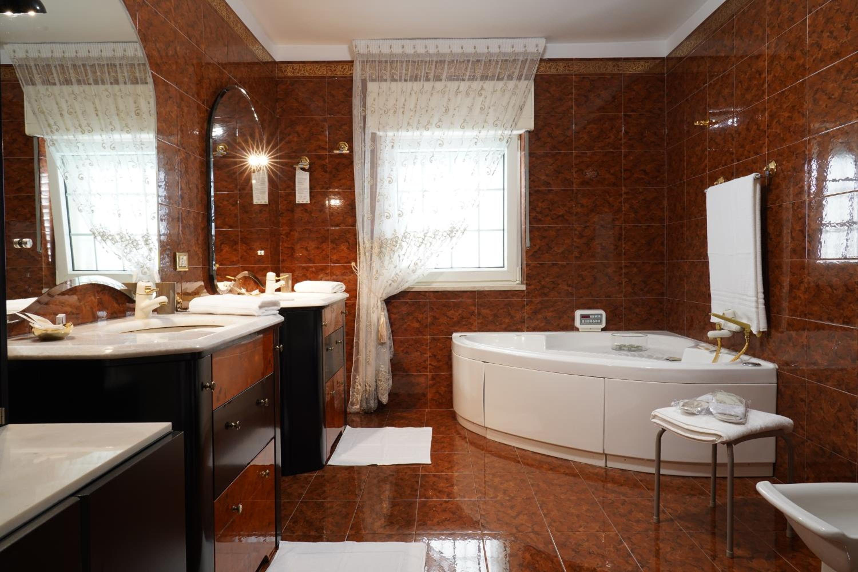 Apartment - Photo 16