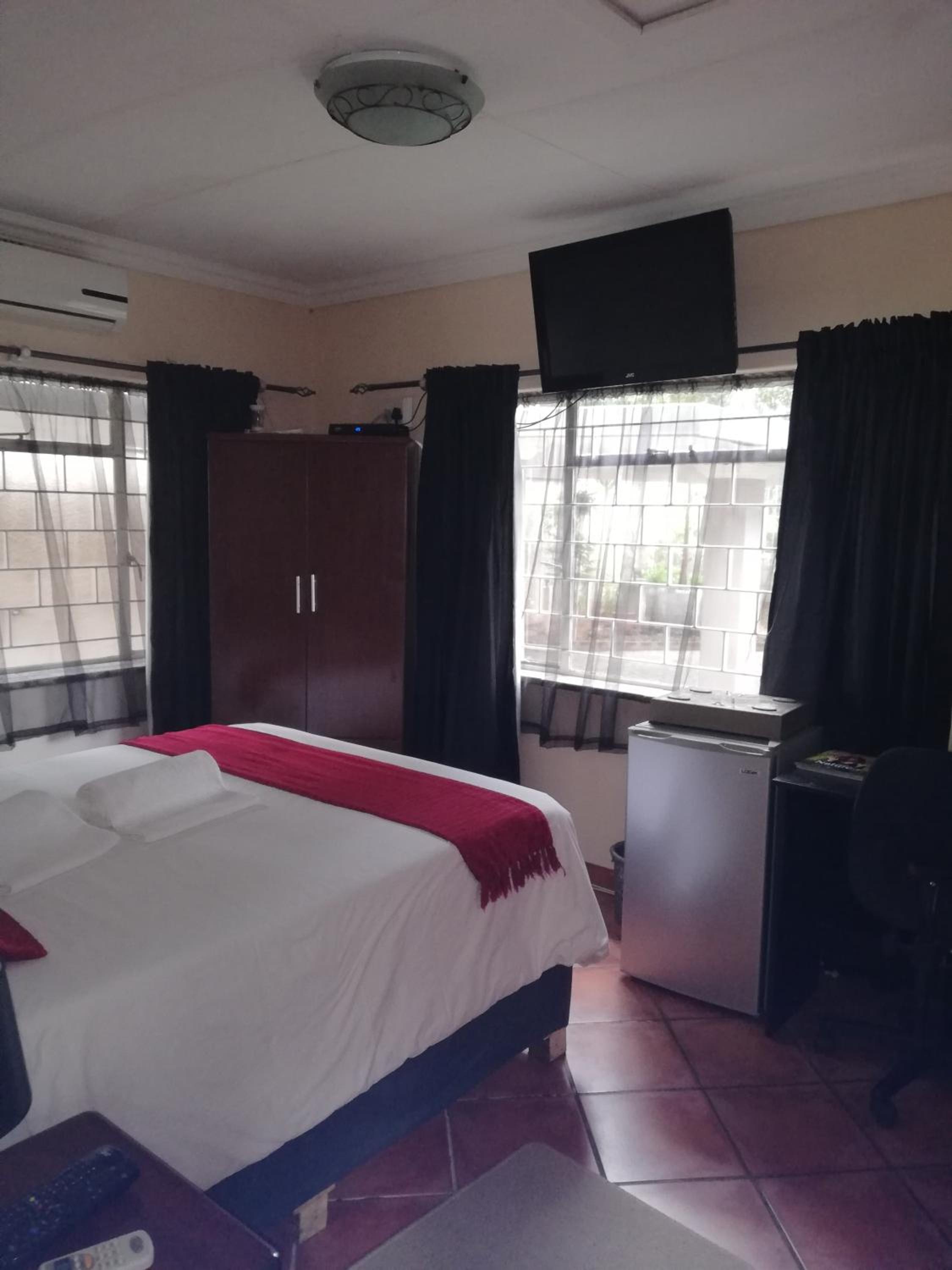 Executive Queen Room photo 3