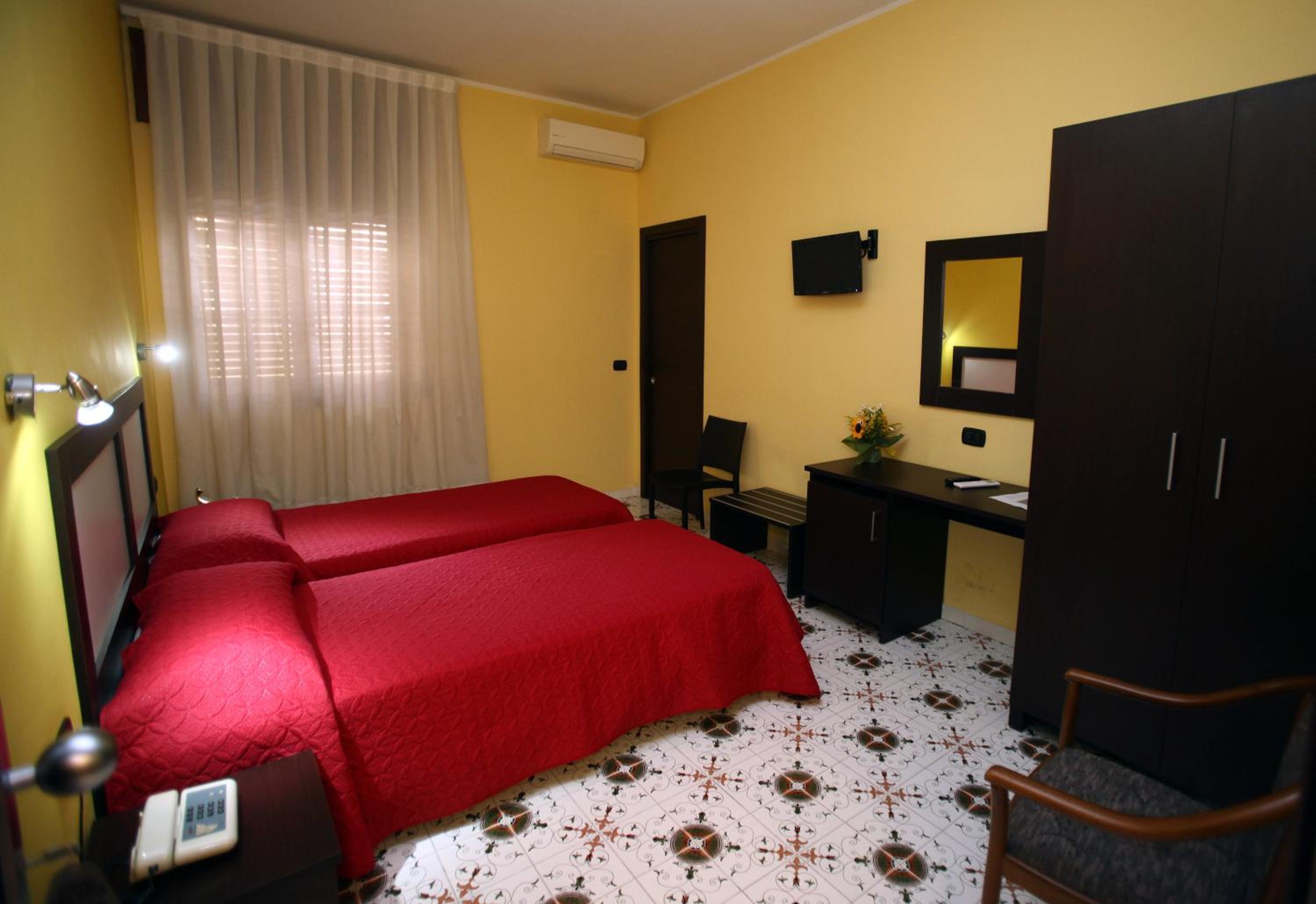 Twin Room photo 1