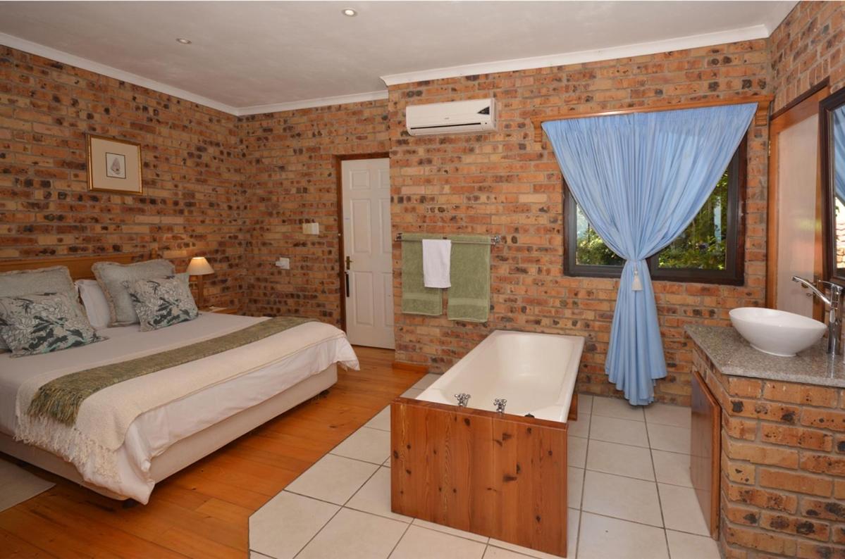 Double Room with Sea View photo 3