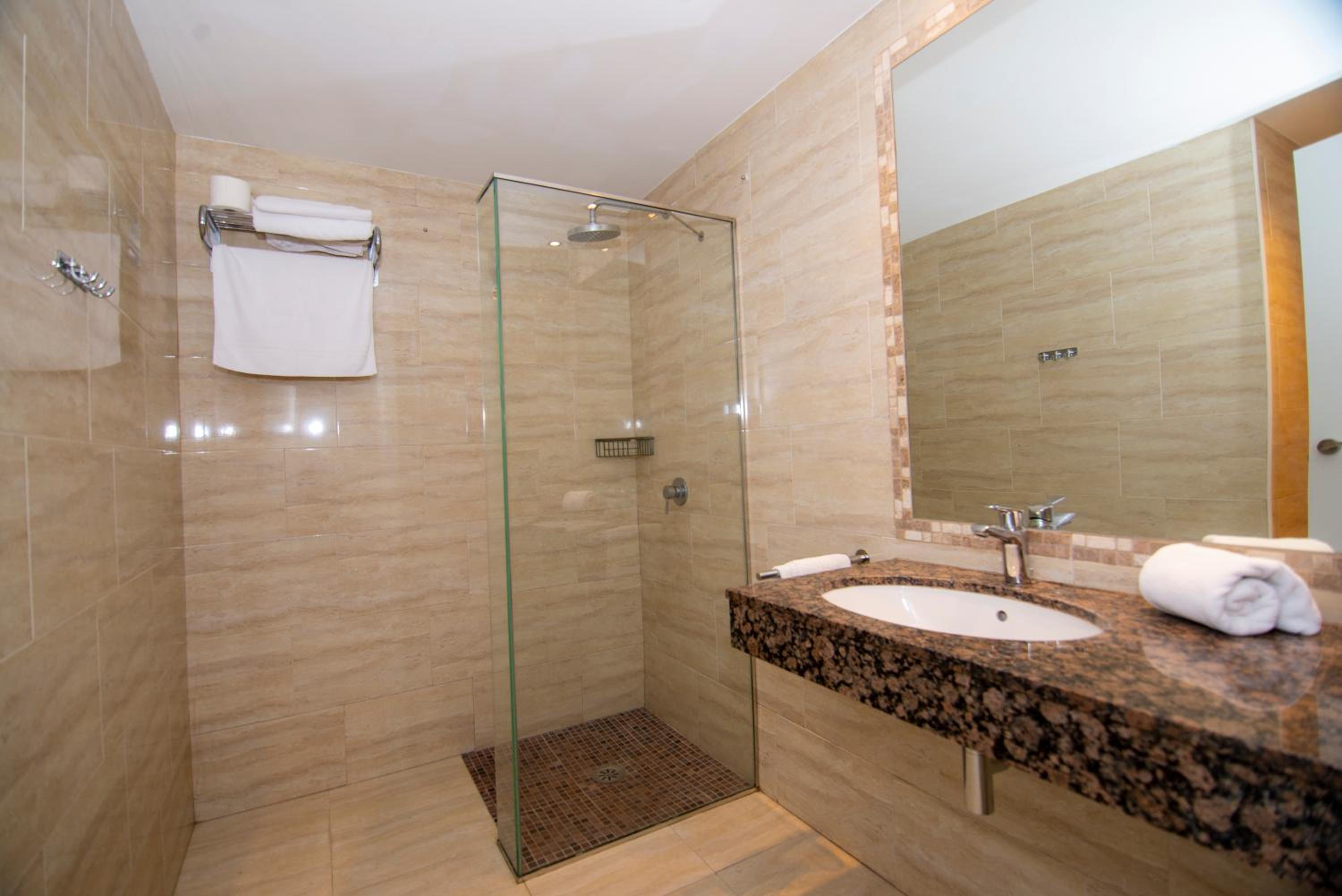 Triple Room with Pool View photo 2