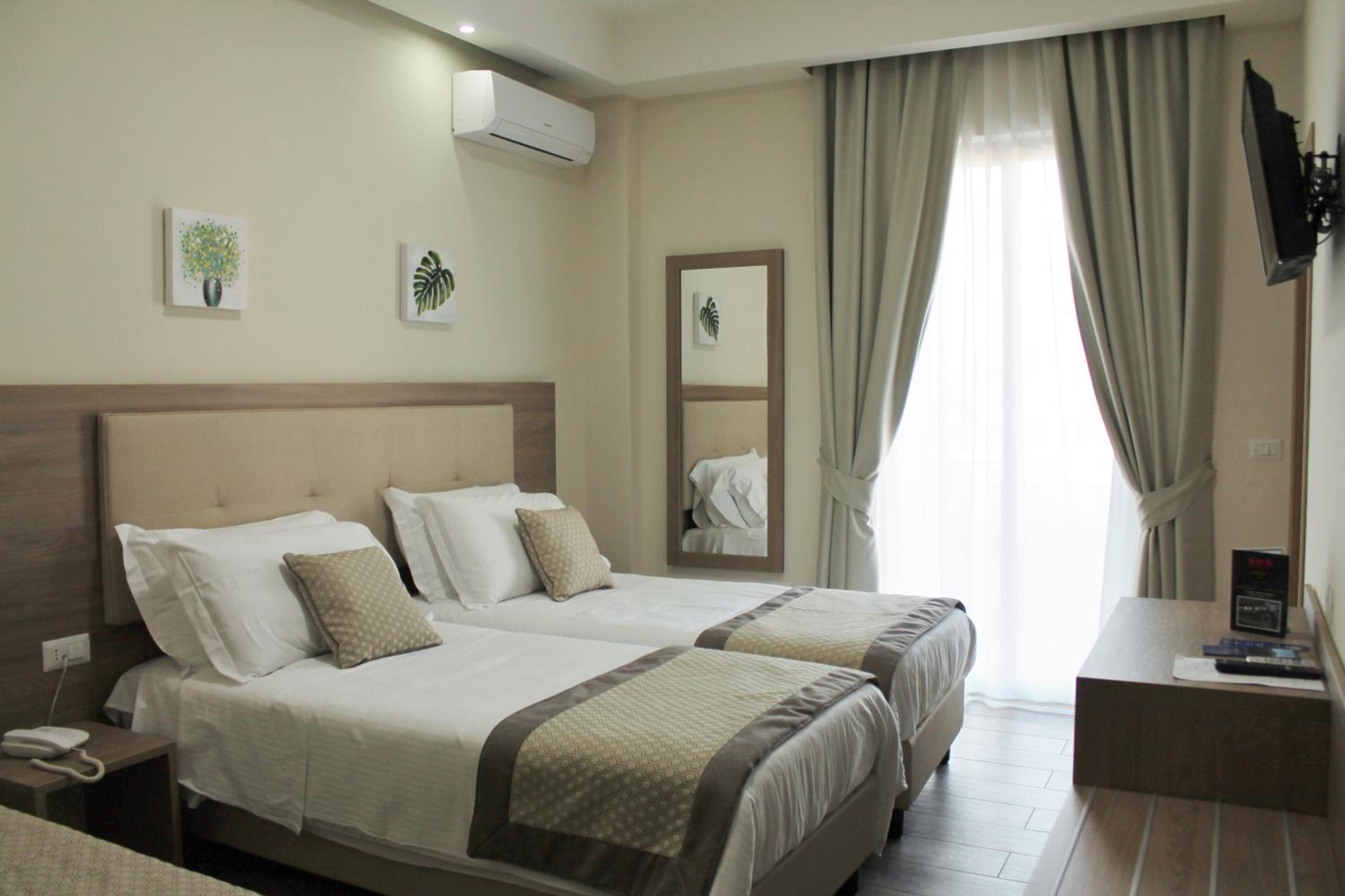 Twin Room photo 2