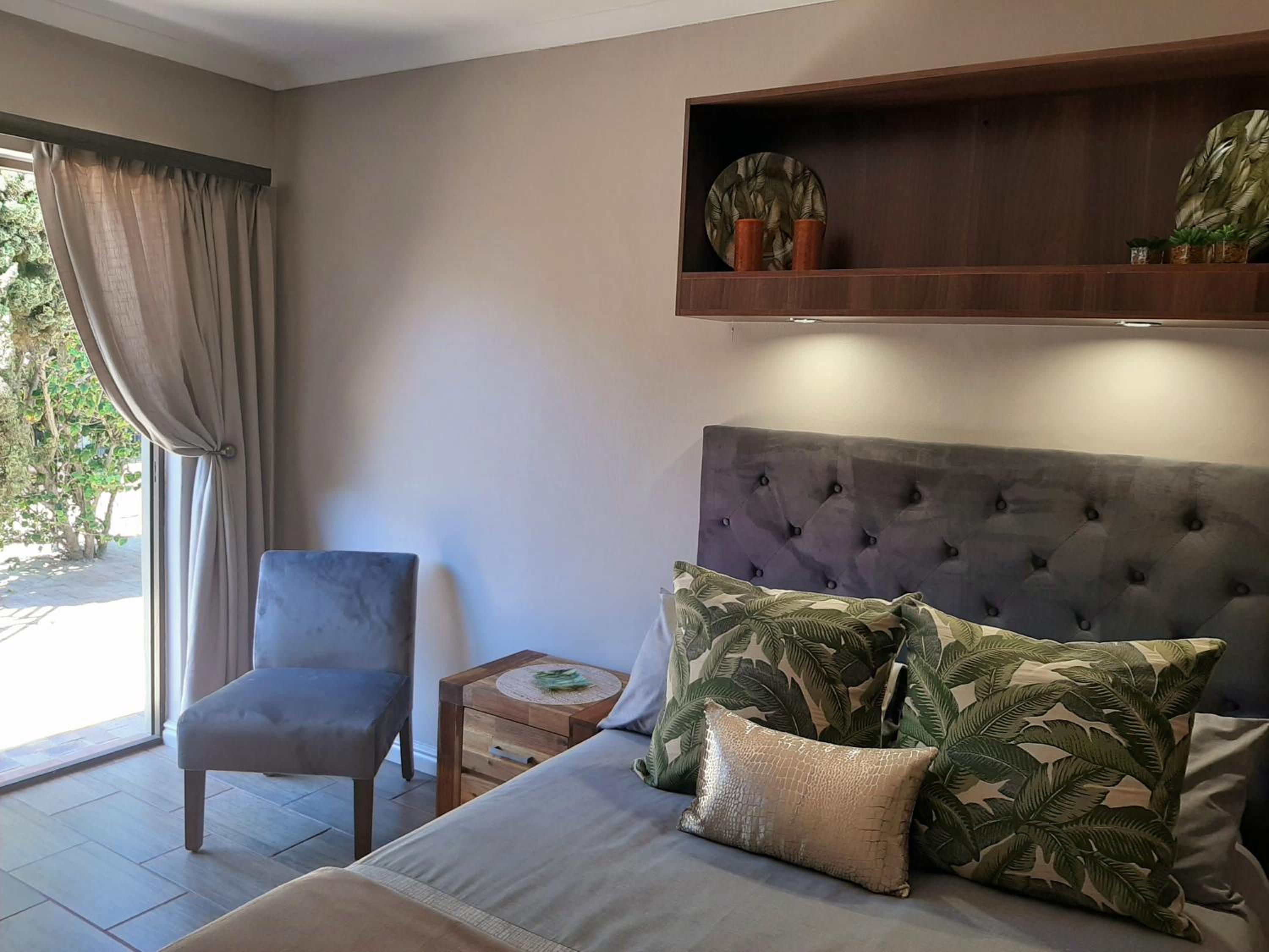 Deluxe Double Room with Bath photo 1