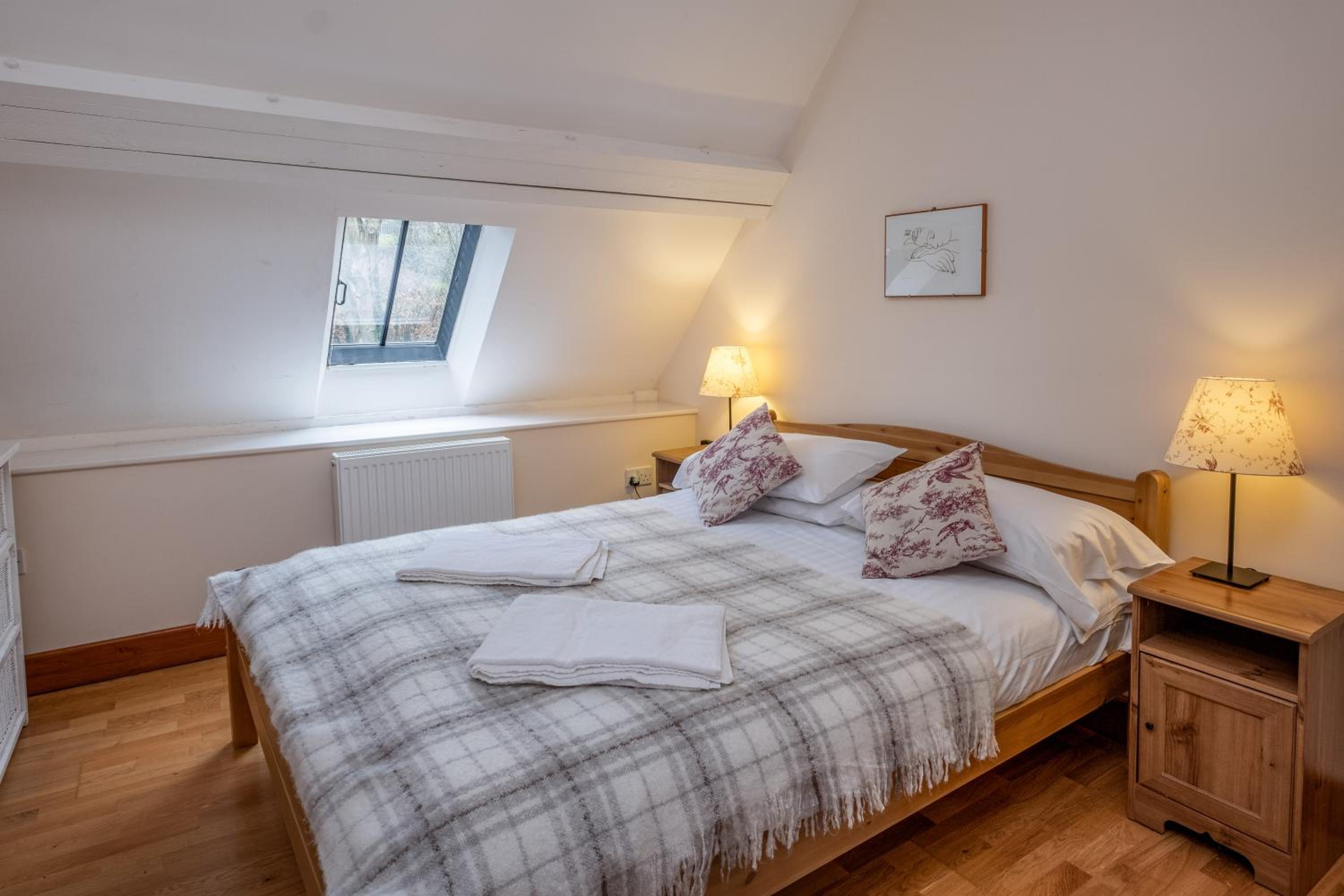 Three-Bedroom House - Mill Cottage - Photo 1