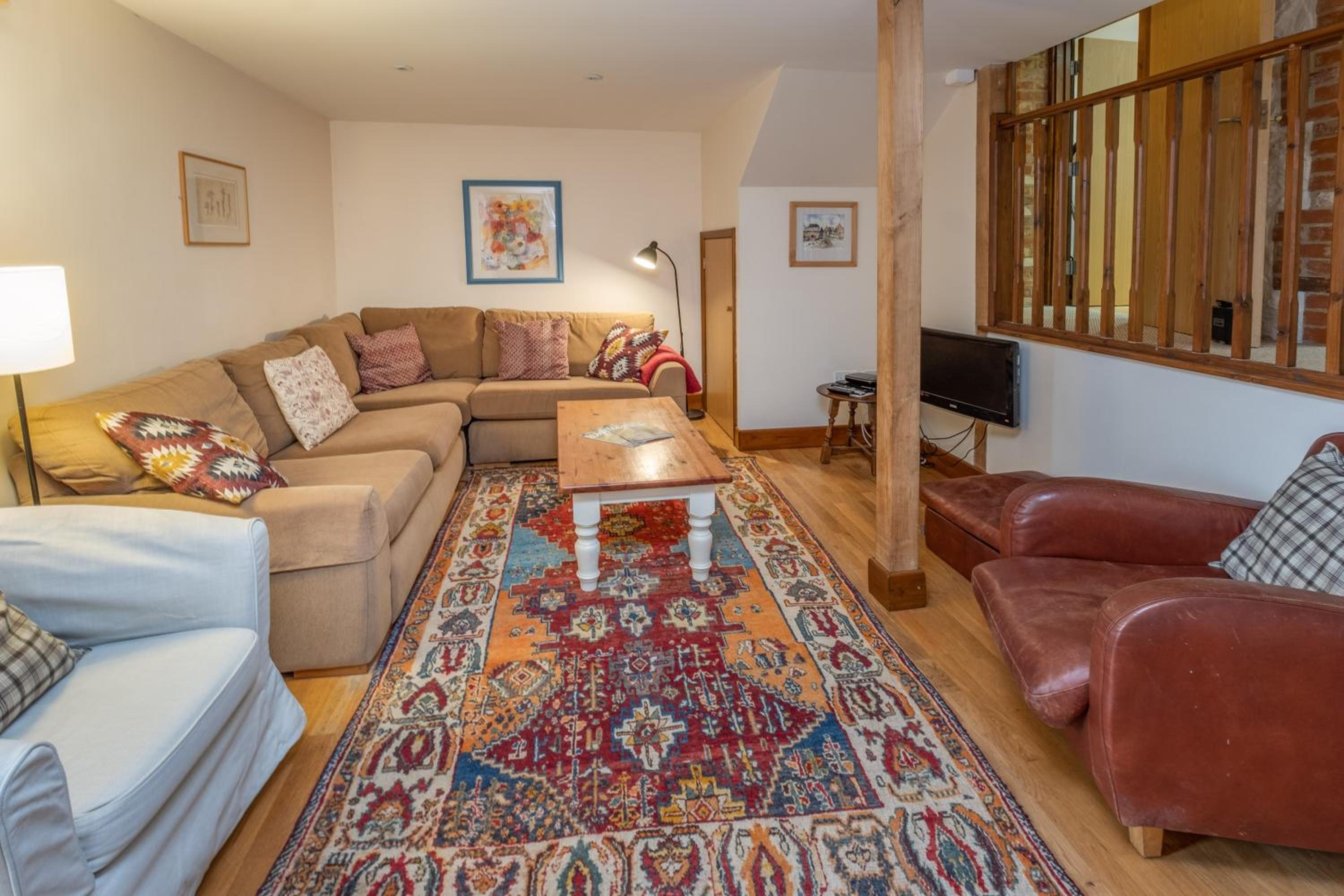 Three-Bedroom House - Mill Cottage - Photo 3