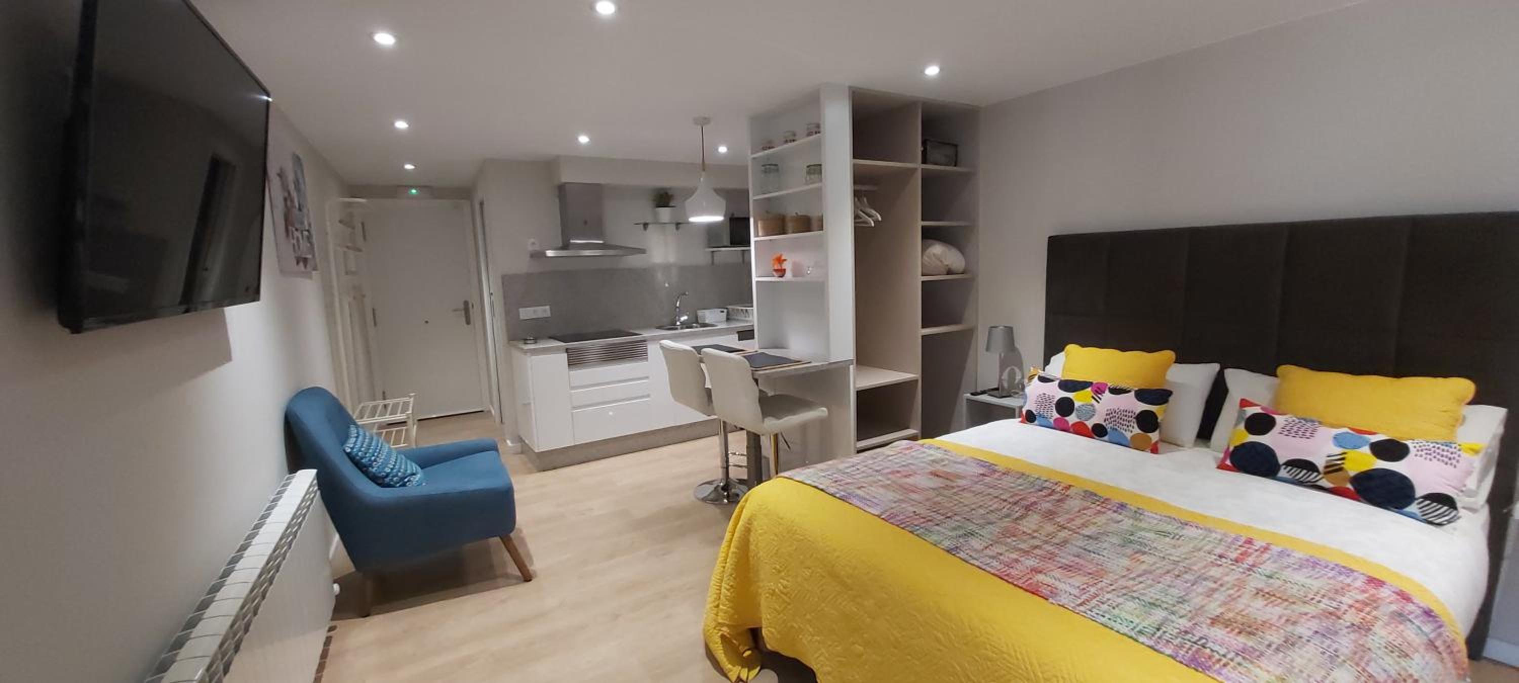 Deluxe Apartment - Photo 4