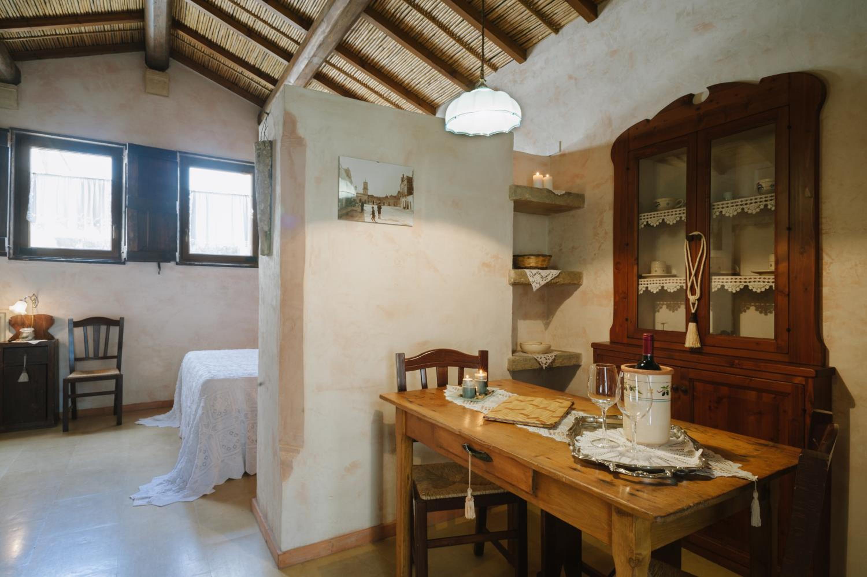 Junior Suite (3 Adults) - Photo 15