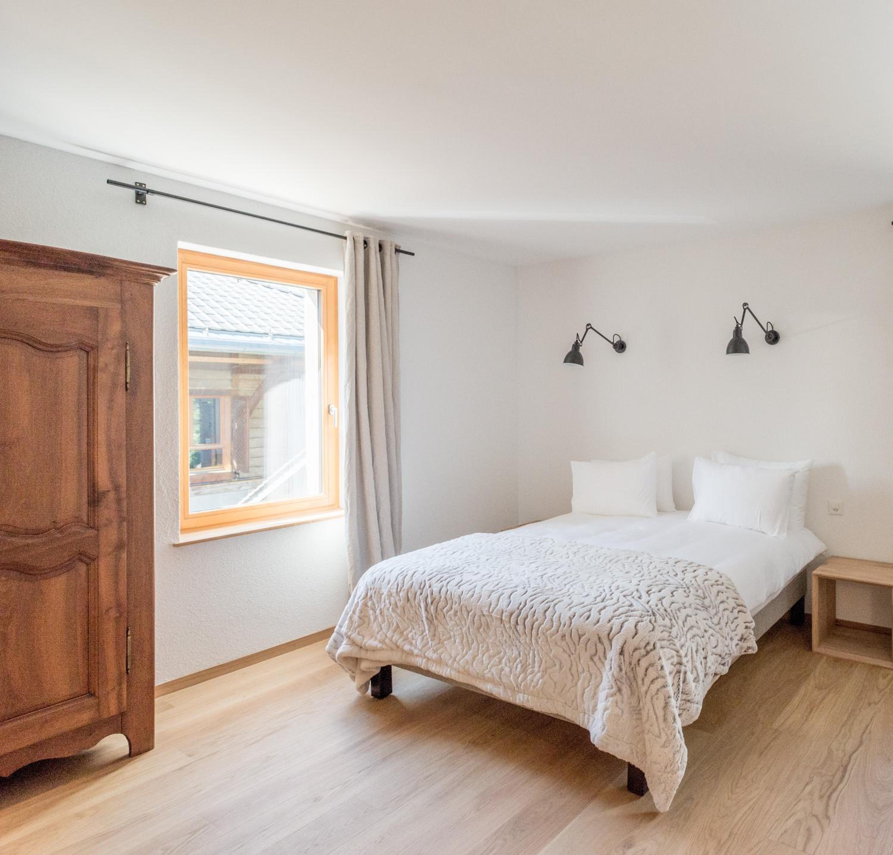 Large Double Room photo 1