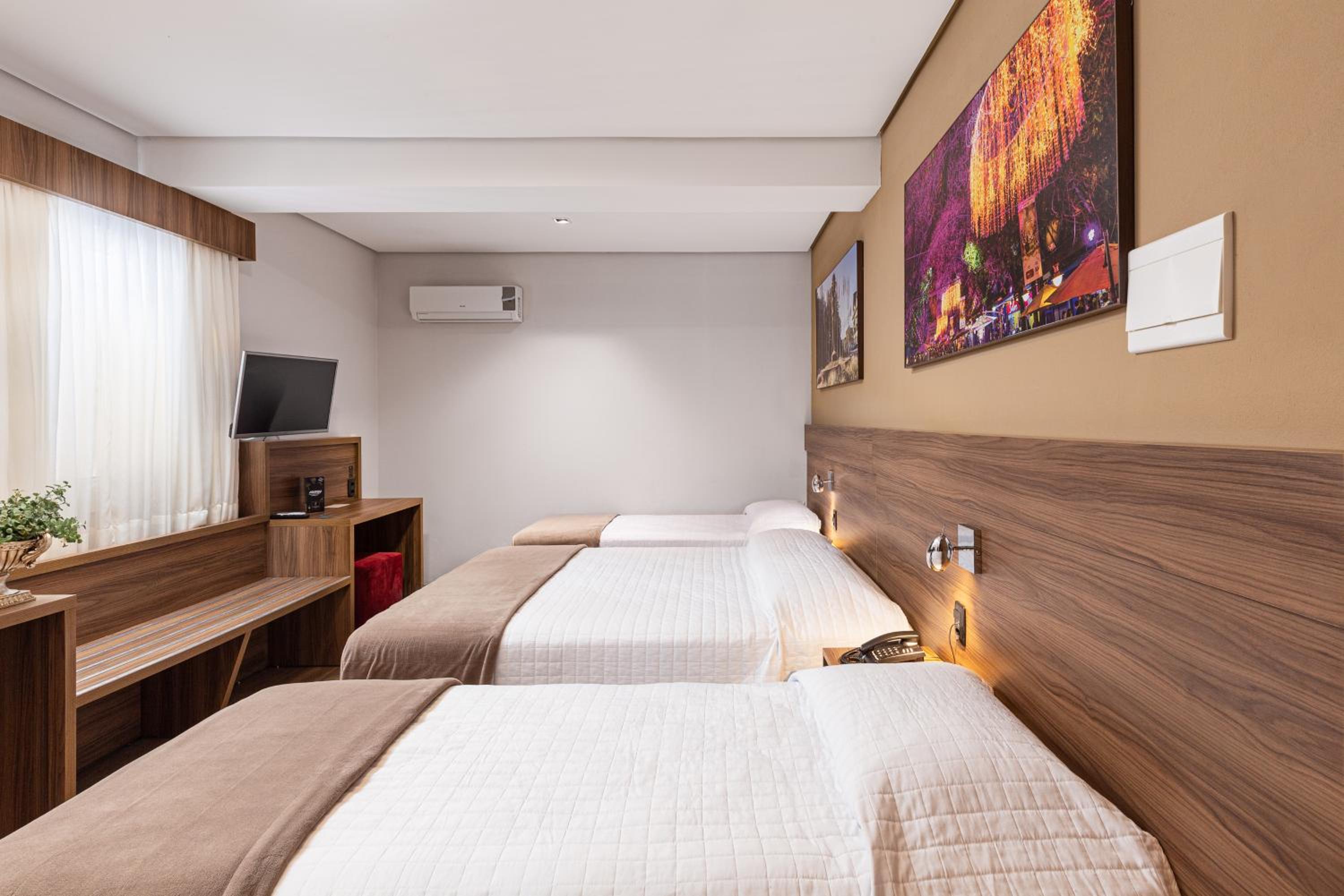 Luxury Quadruple Room
