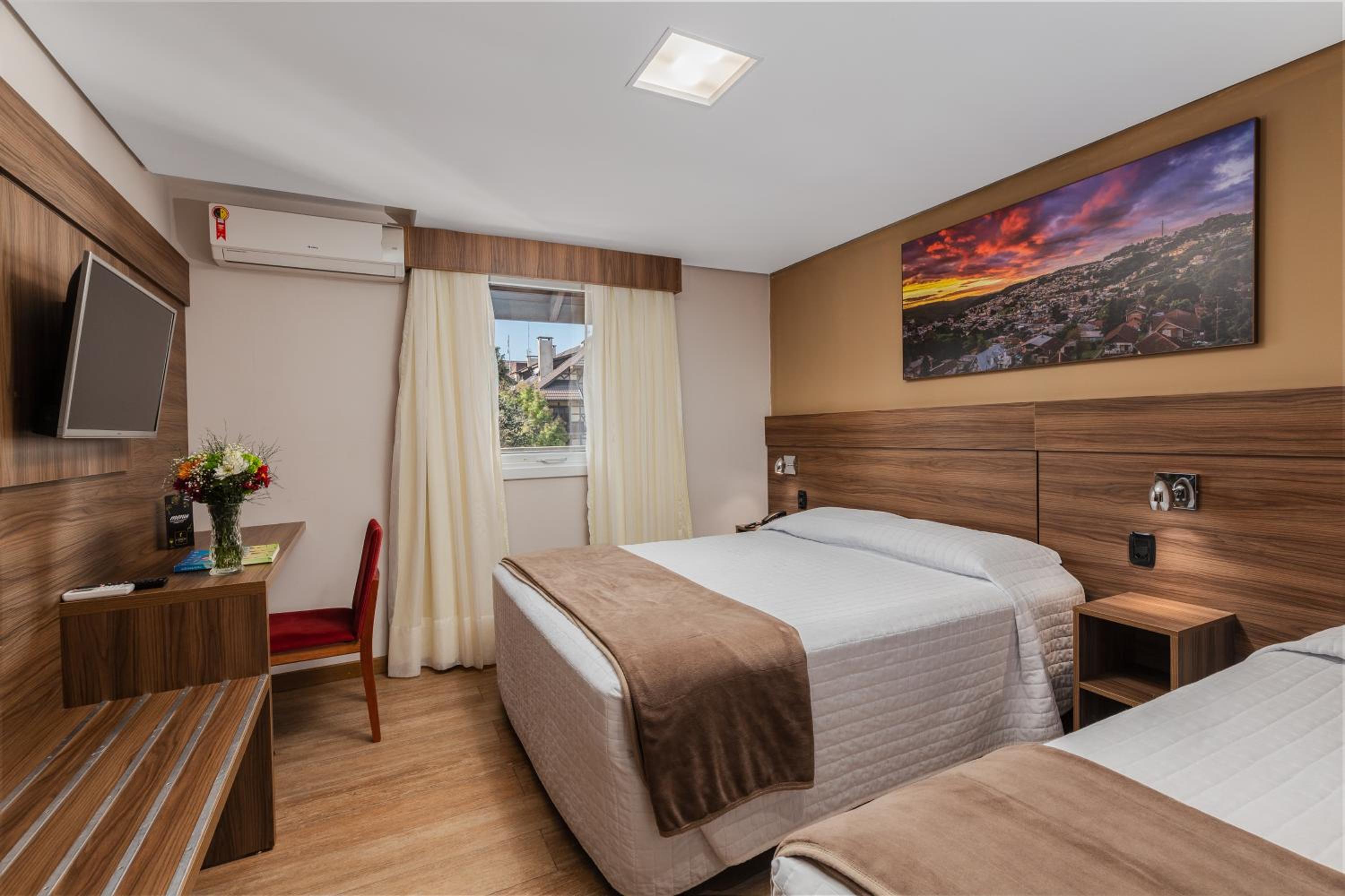 Luxury Triple Room