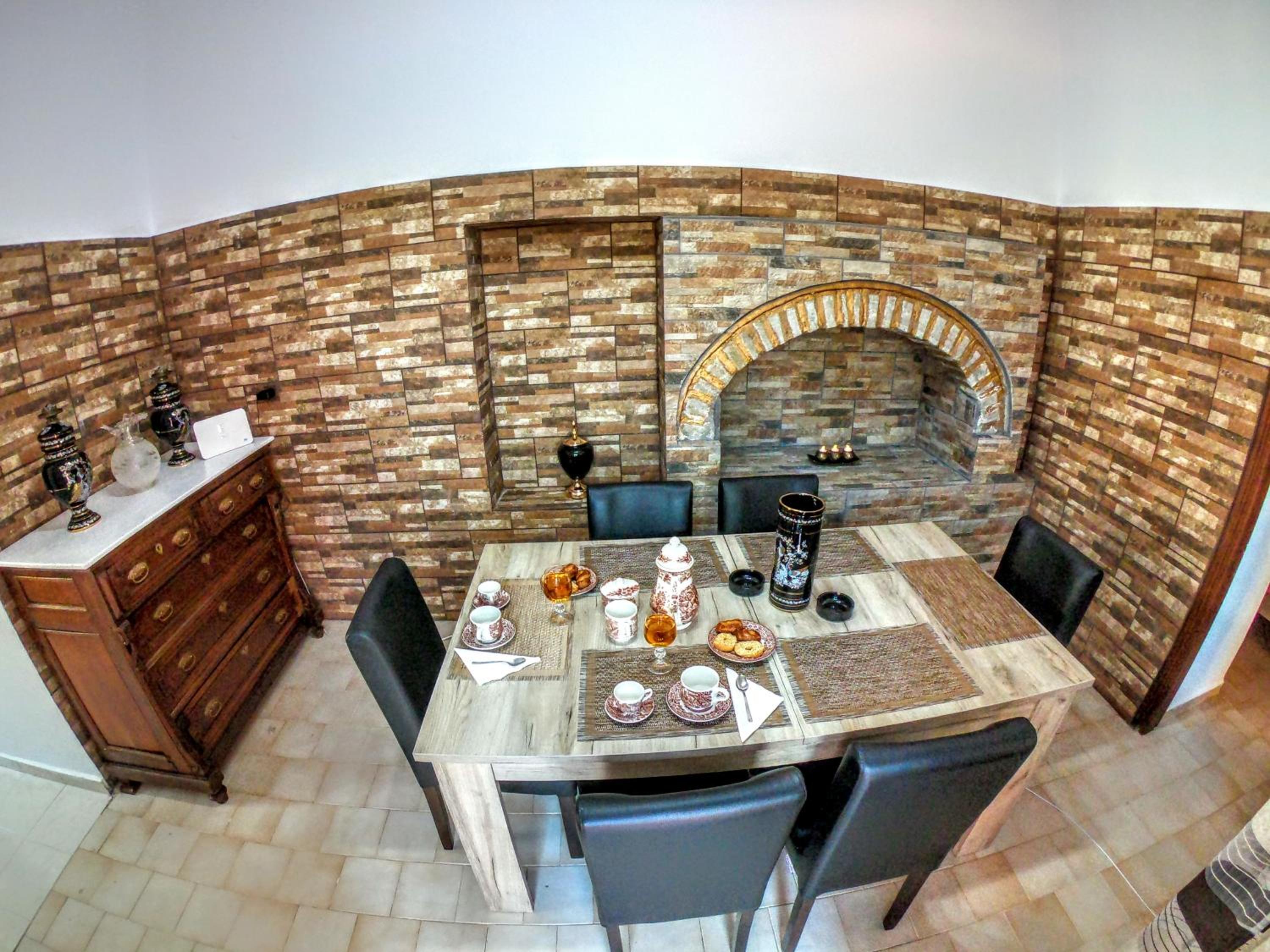 Two-Bedroom House - Photo 19