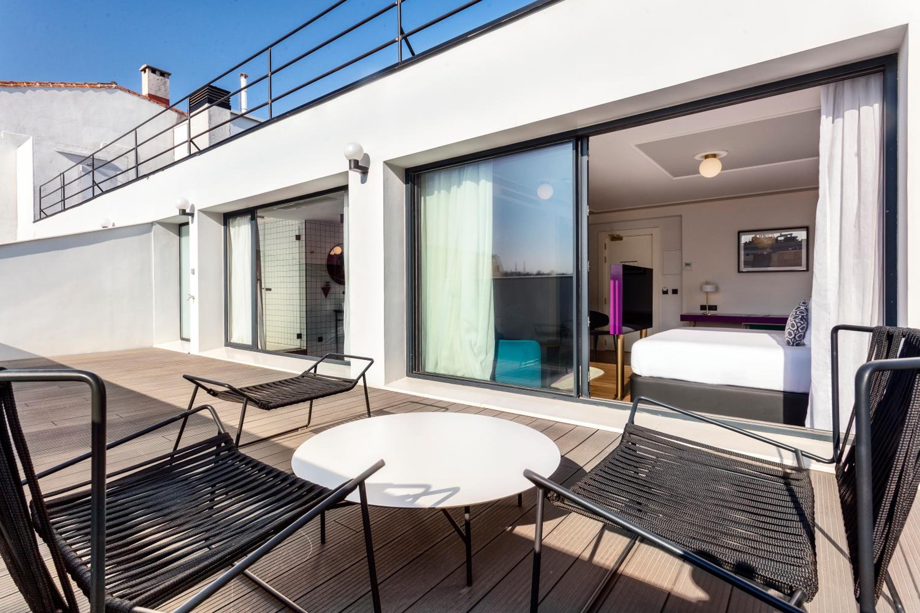 Deluxe Room with Terrace photo 3