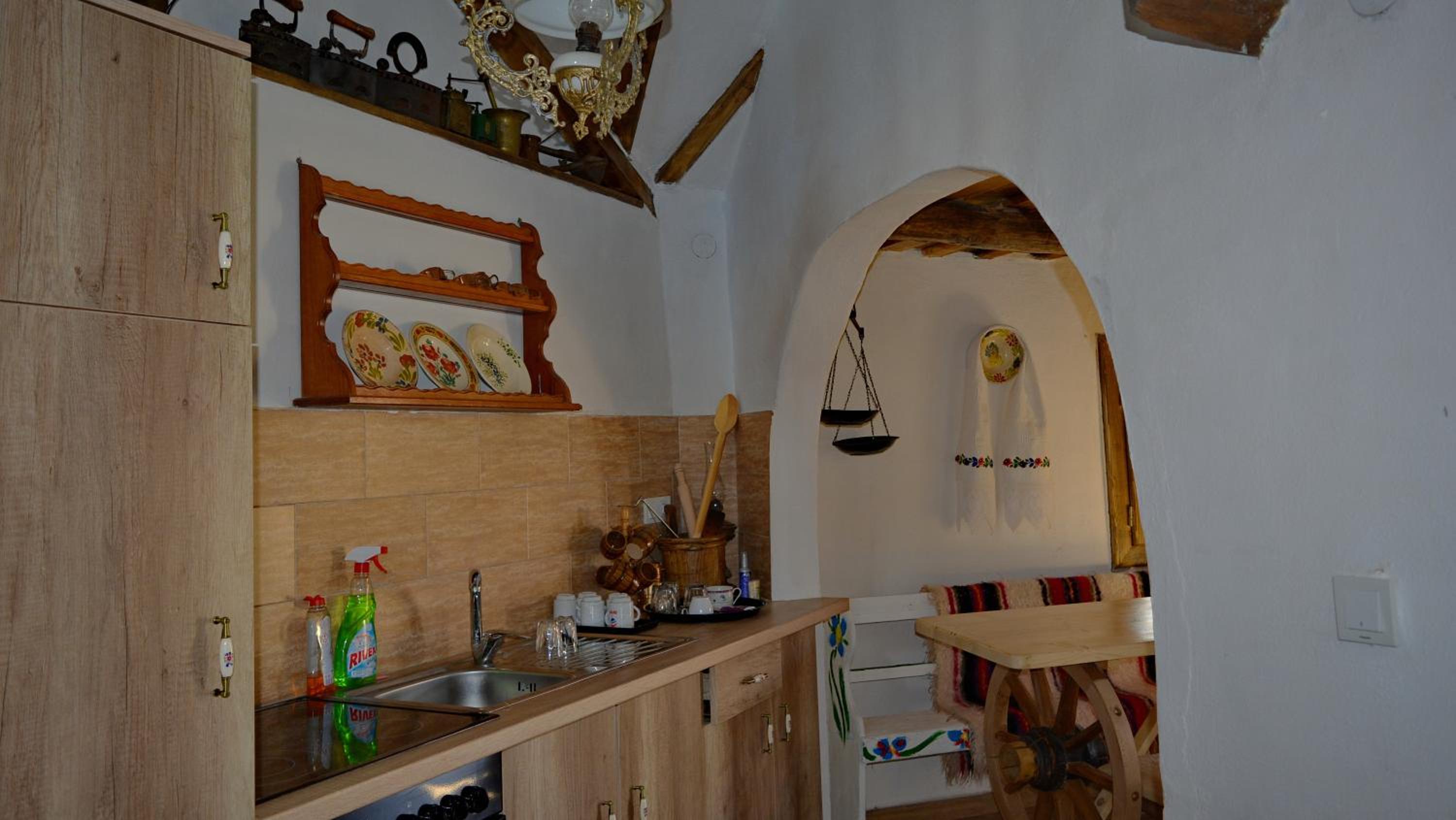Two-Bedroom House - Photo 5