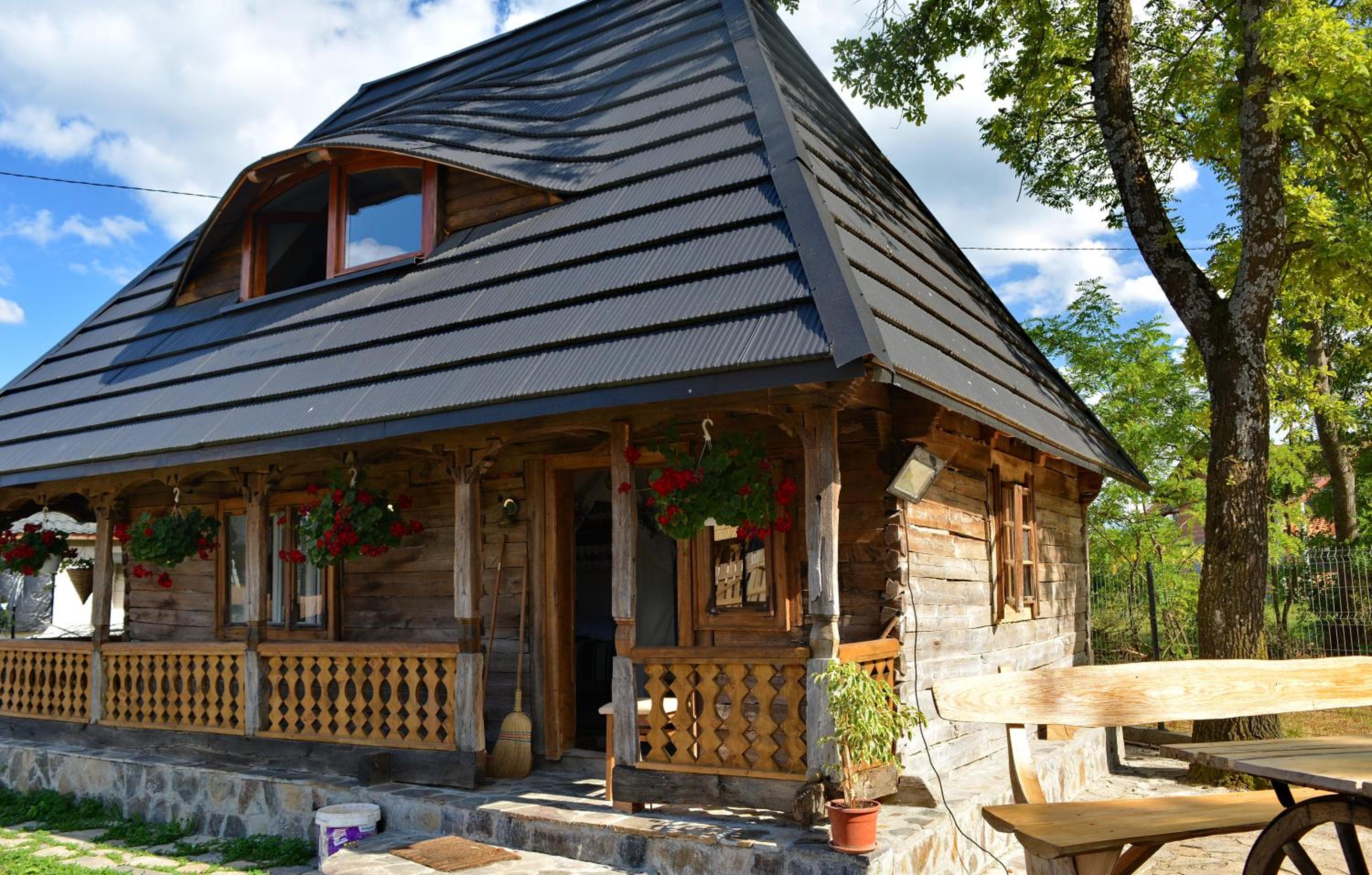 Two-Bedroom House - Photo 8
