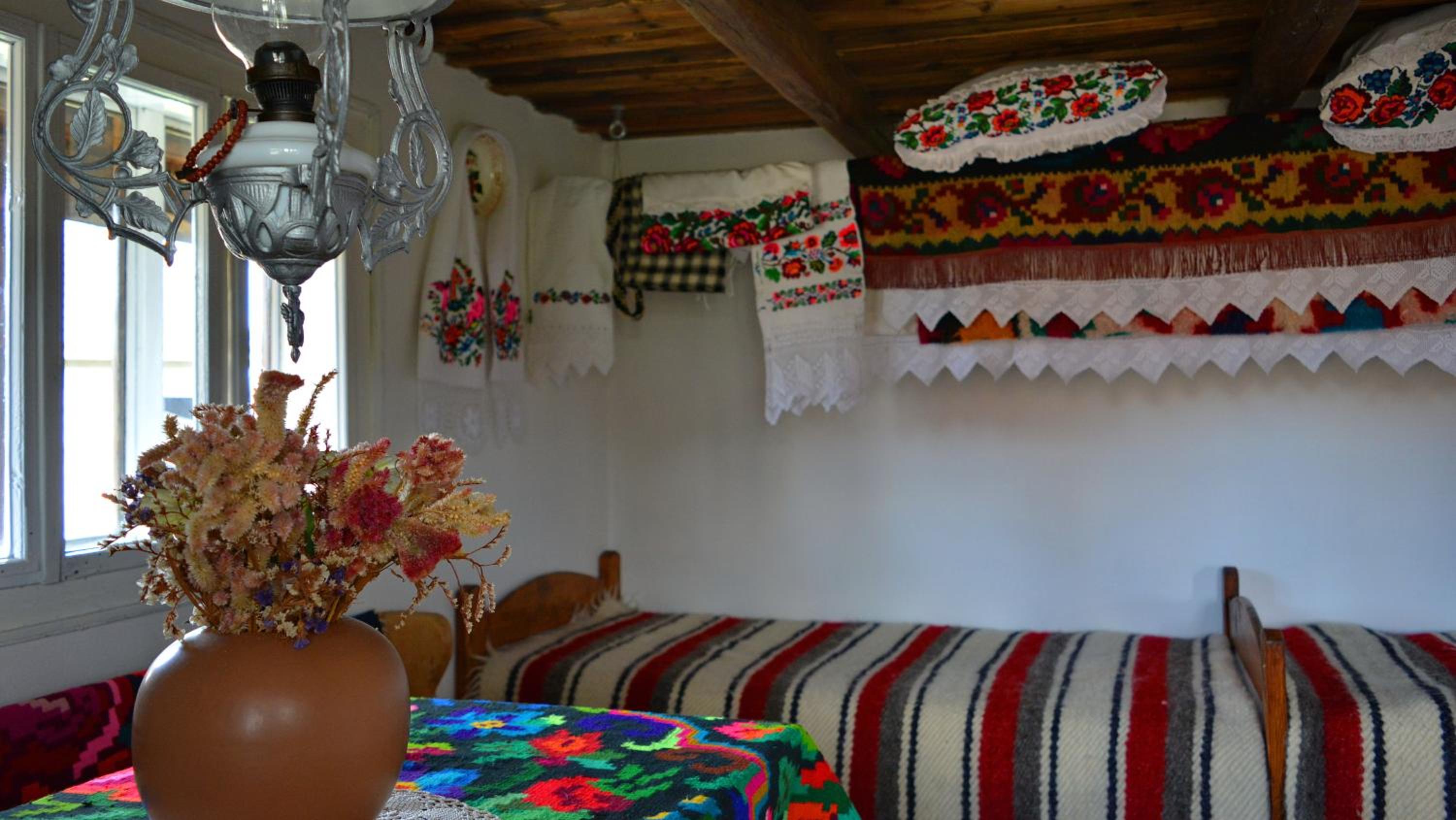 Two-Bedroom House - Photo 10