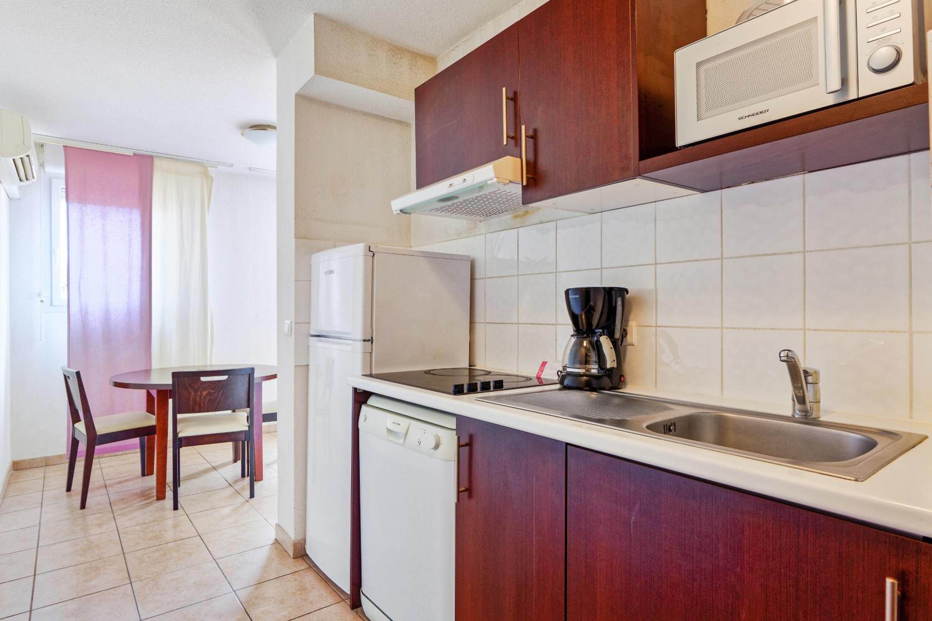 Two Bedrooms Villa - 6 People - Photo 7