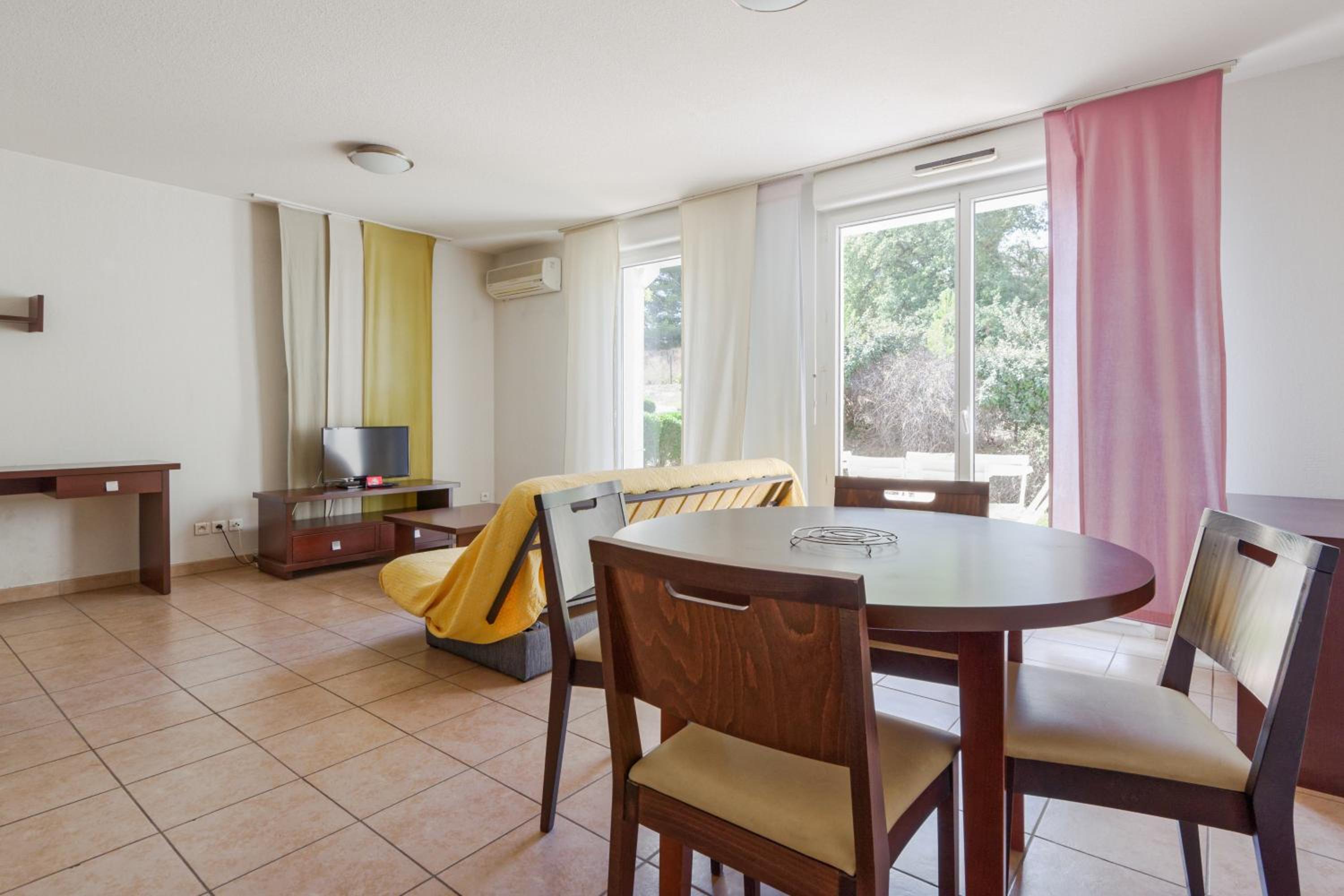 Two Bedrooms Villa - 6 People - Photo 10