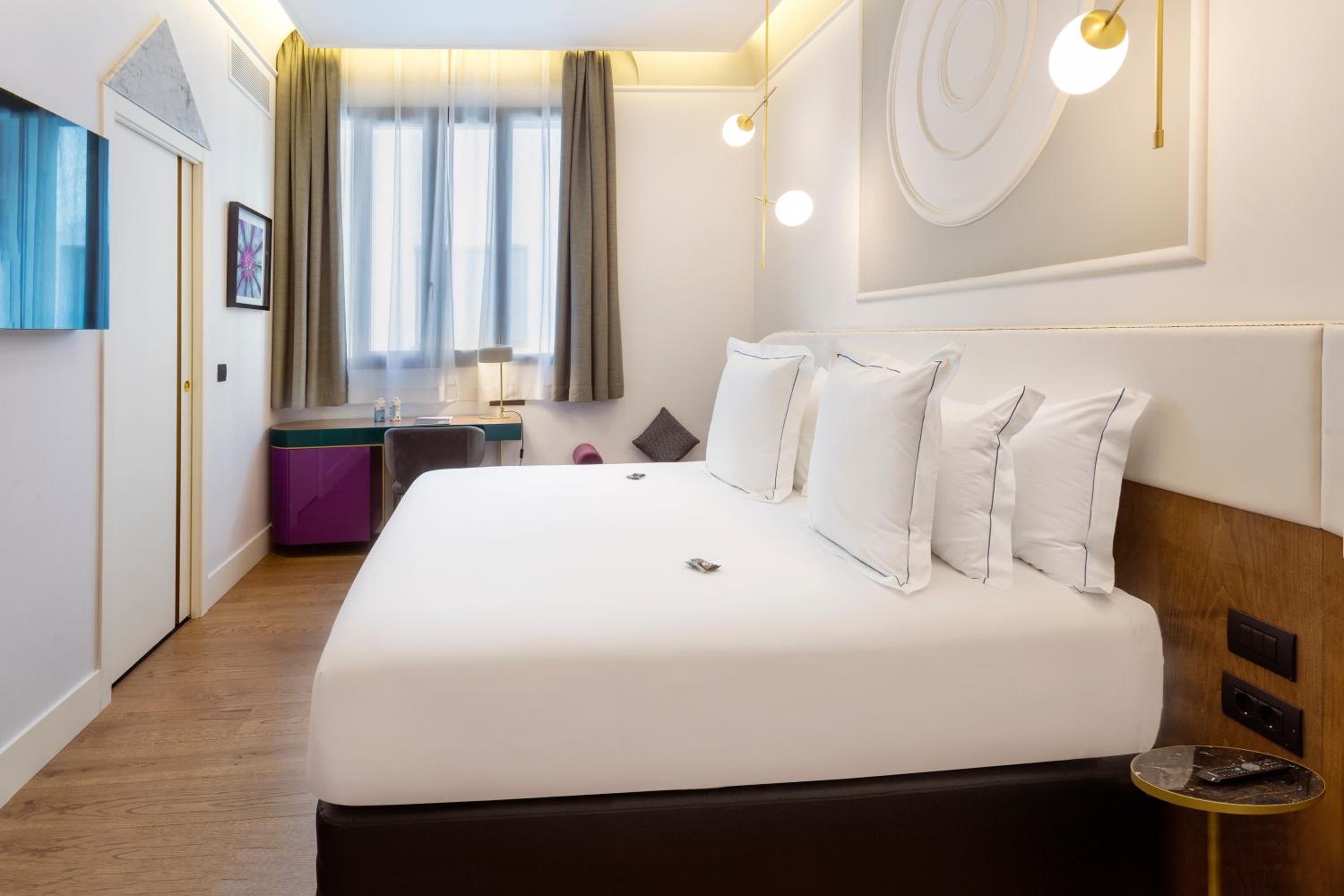 Standard Double or Twin Room photo 2