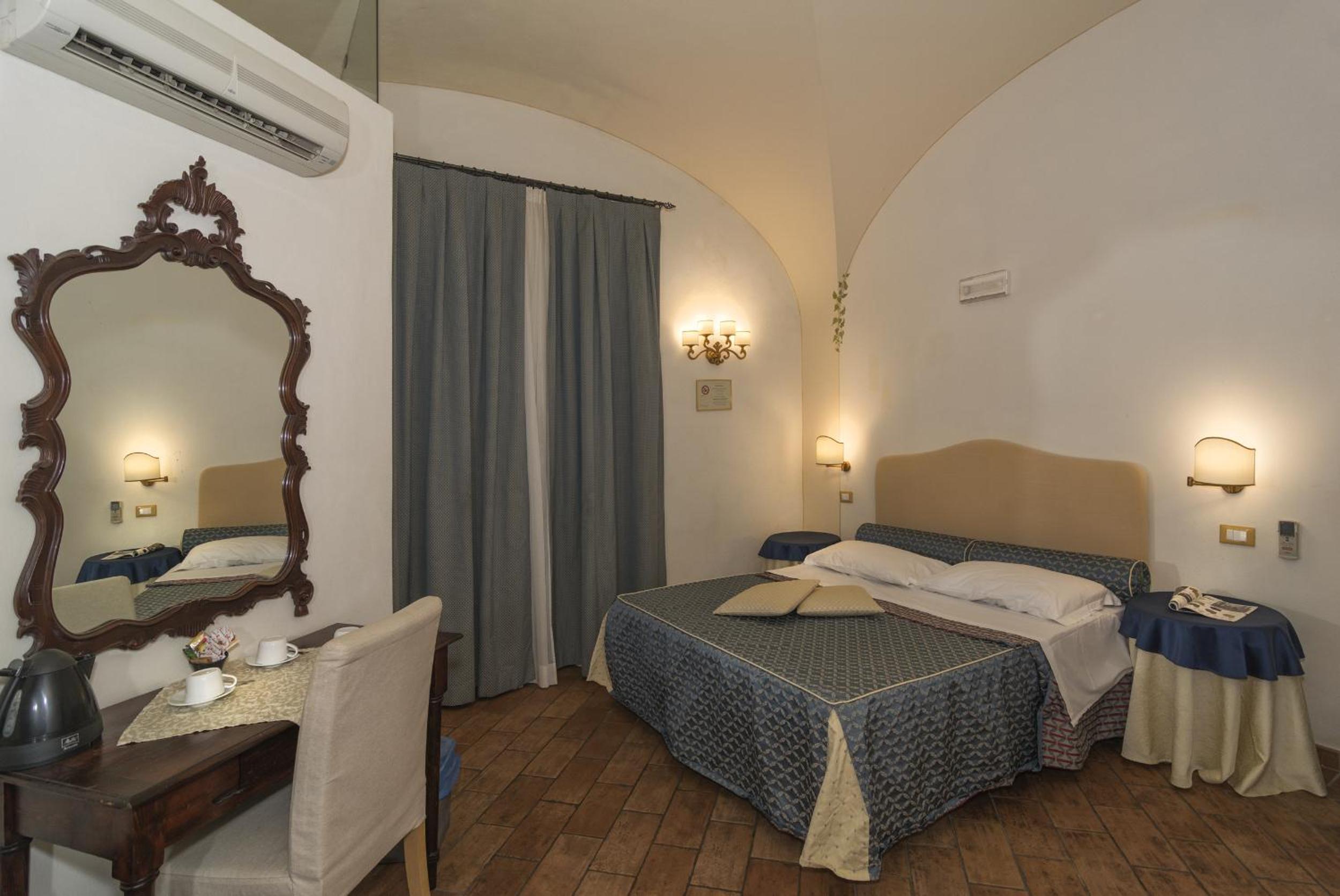 Comfort Triple Room