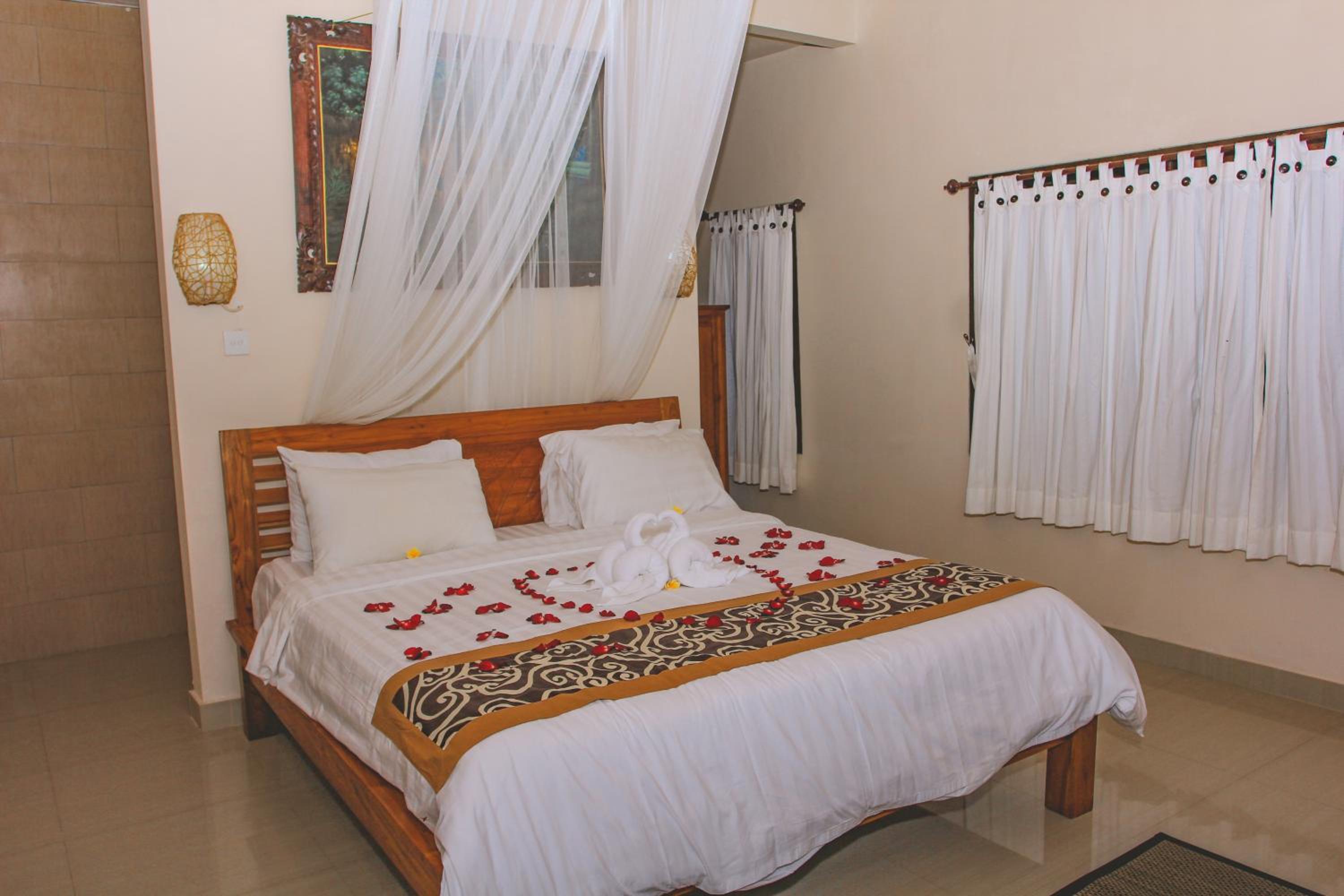 One-Bedroom Villa with Private Pool - Photo 9