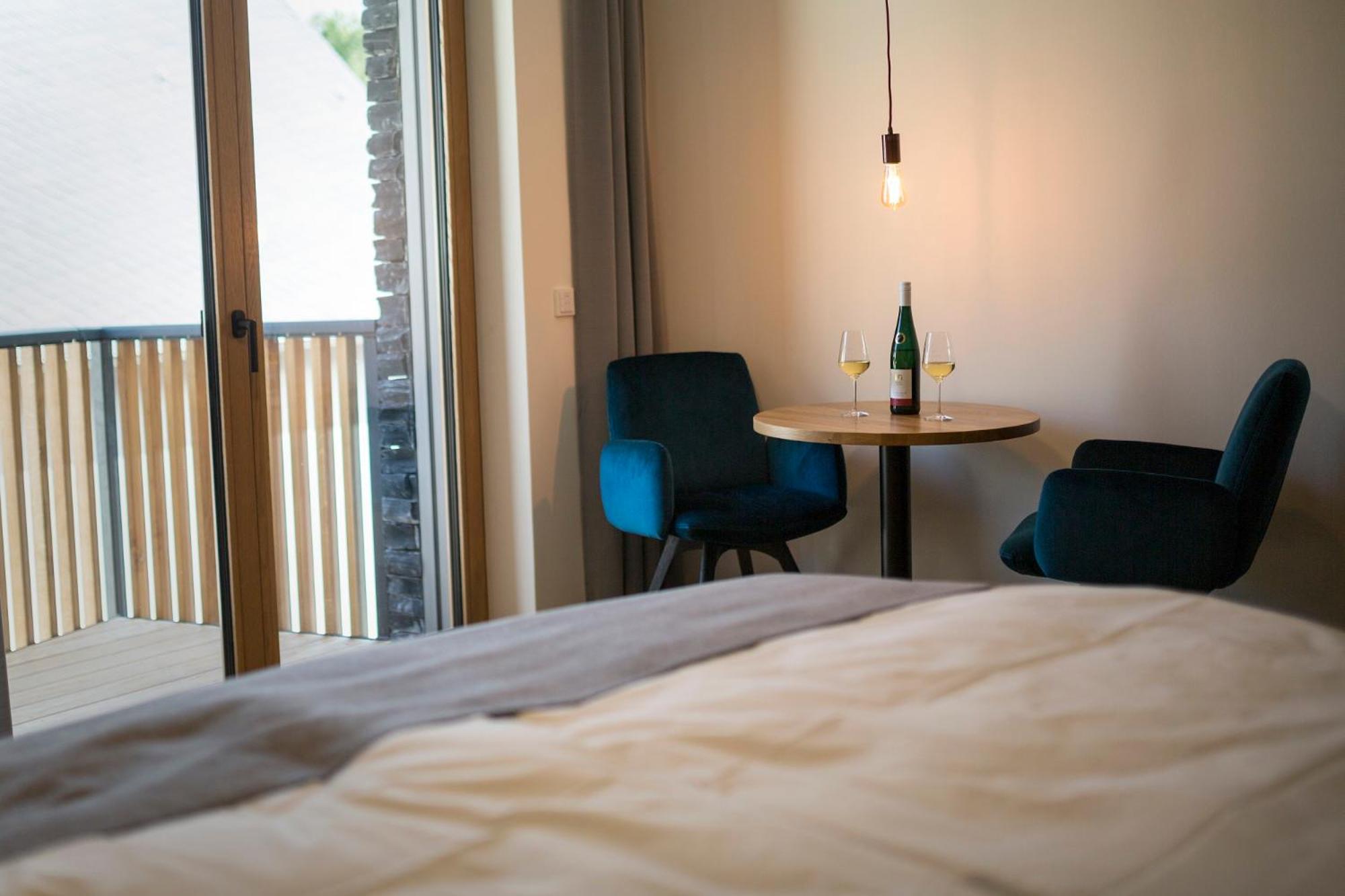 Double Room with Balcony - Photo 1
