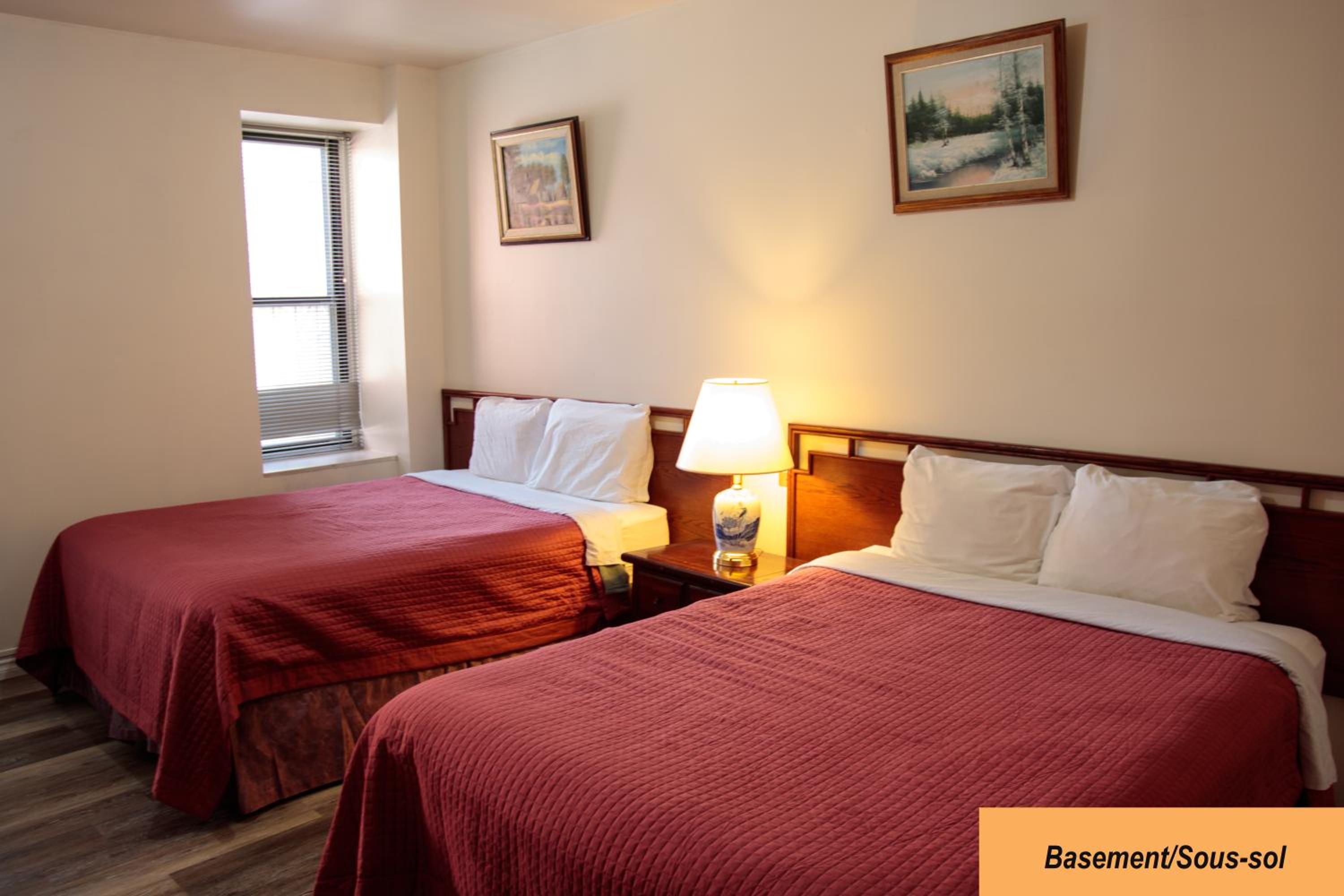  Economy Half Basement 2 Queen Bed Room  - Photo 2