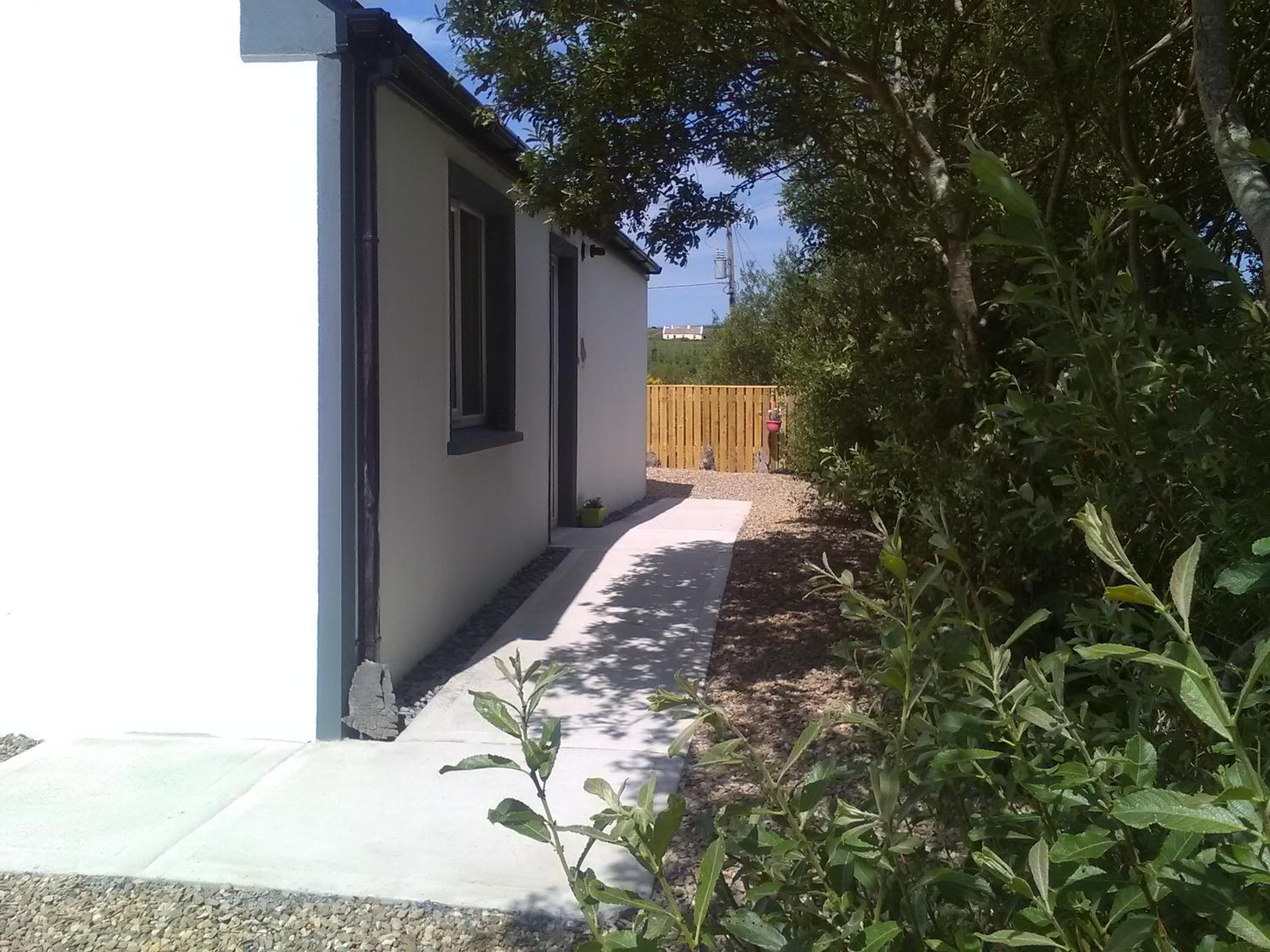 Two-Bedroom House photo 2
