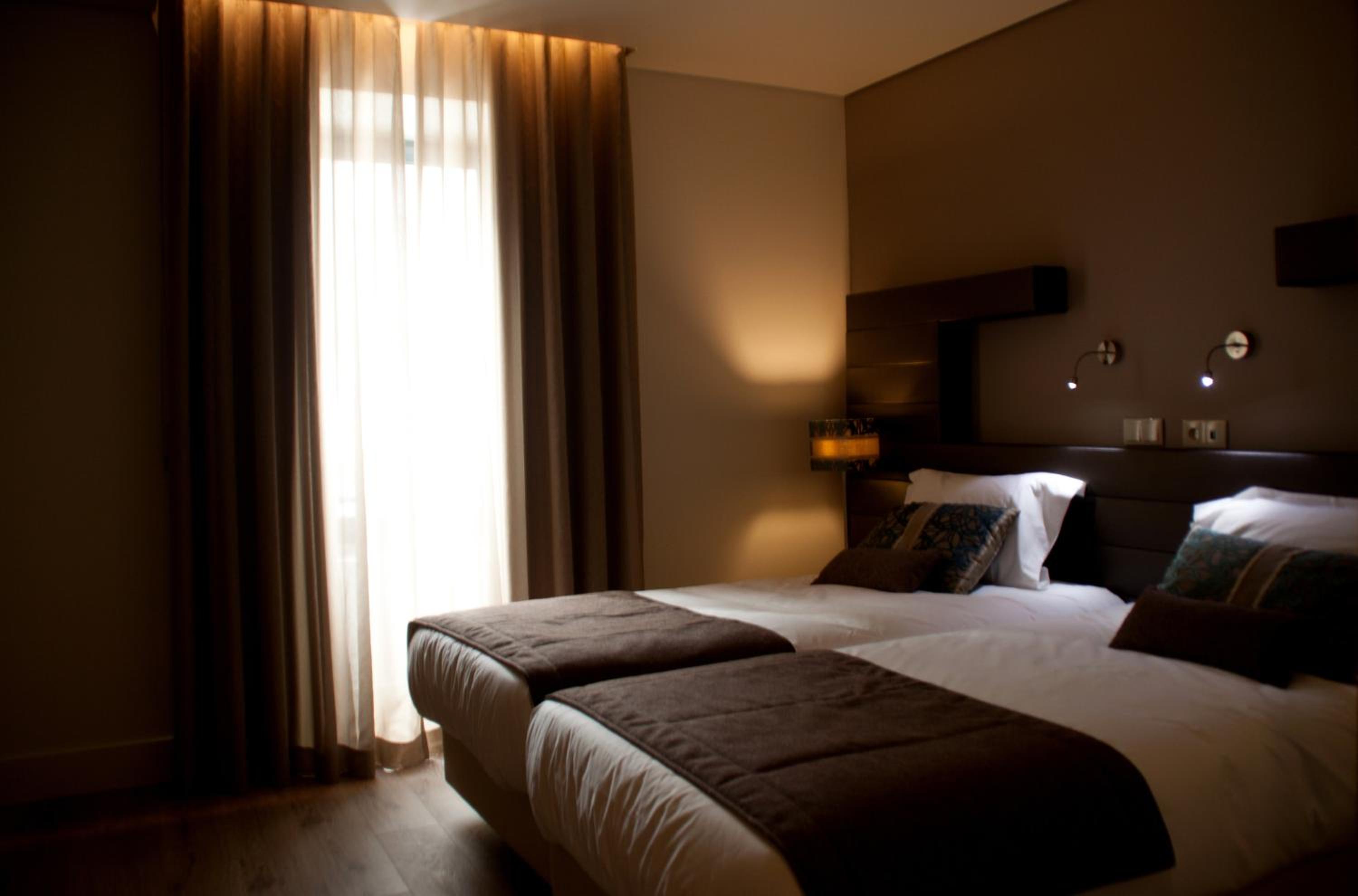 Superior Double or Twin Room - Photo 8