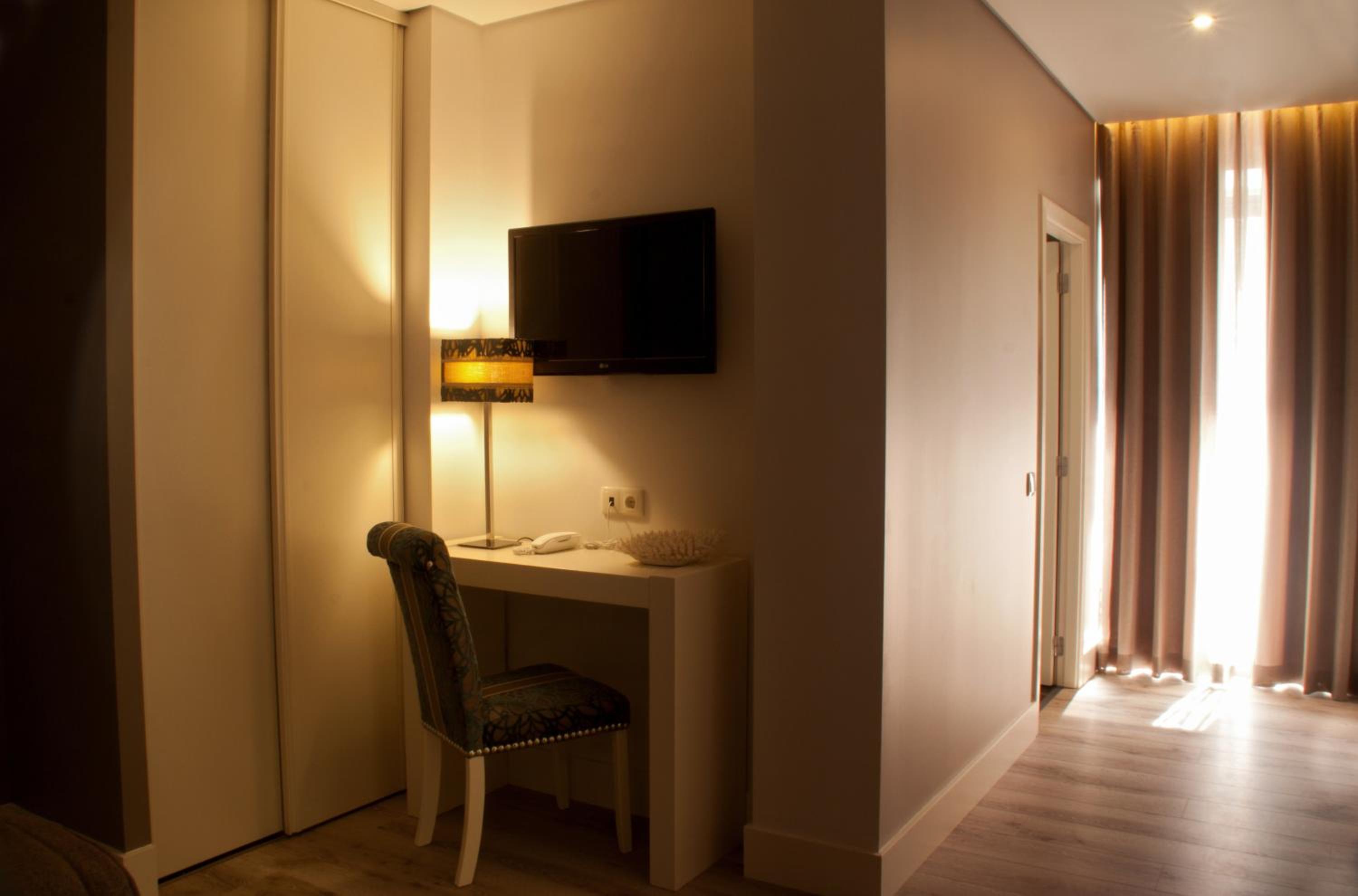 Standard Double Room - Photo 3