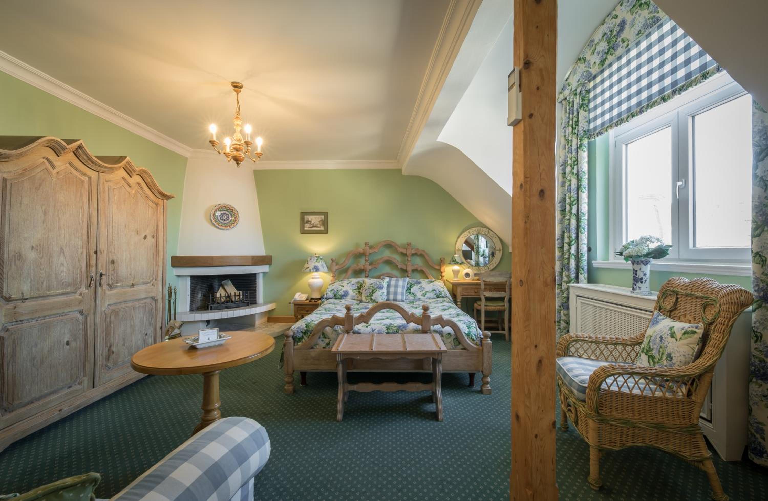 Deluxe Double Room - Photo 7