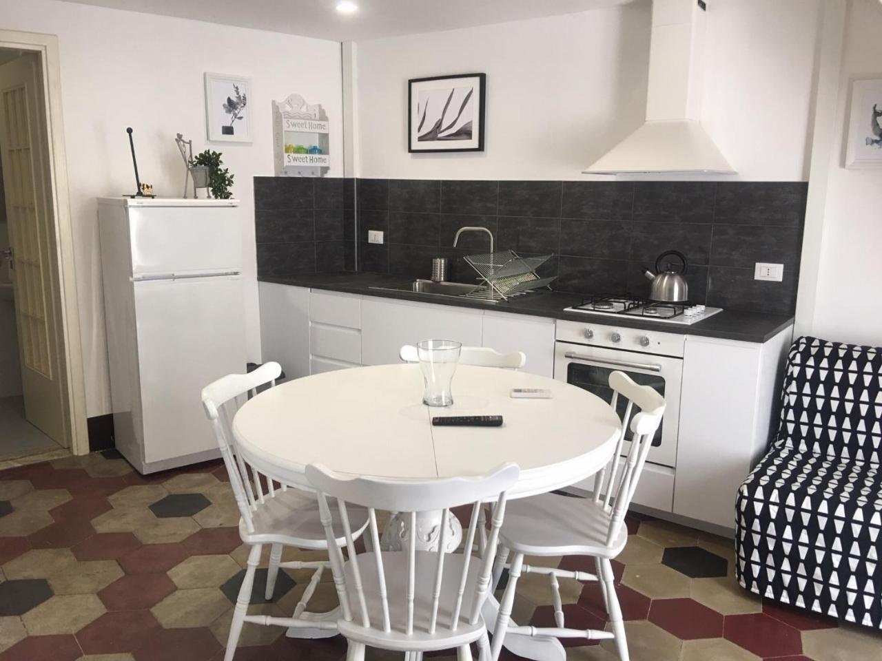 One-Bedroom Apartment - Photo 34