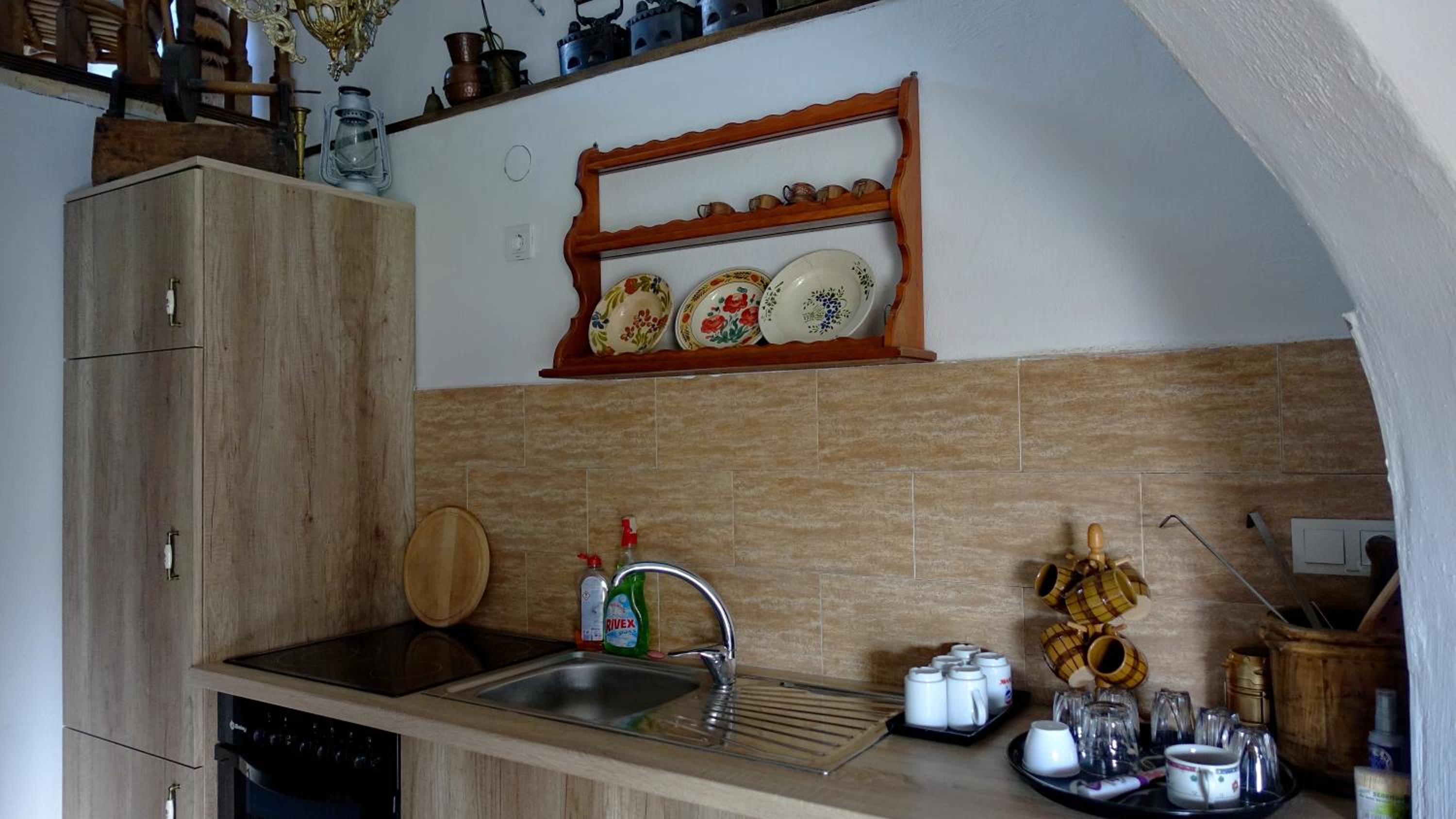 Two-Bedroom House - Photo 4