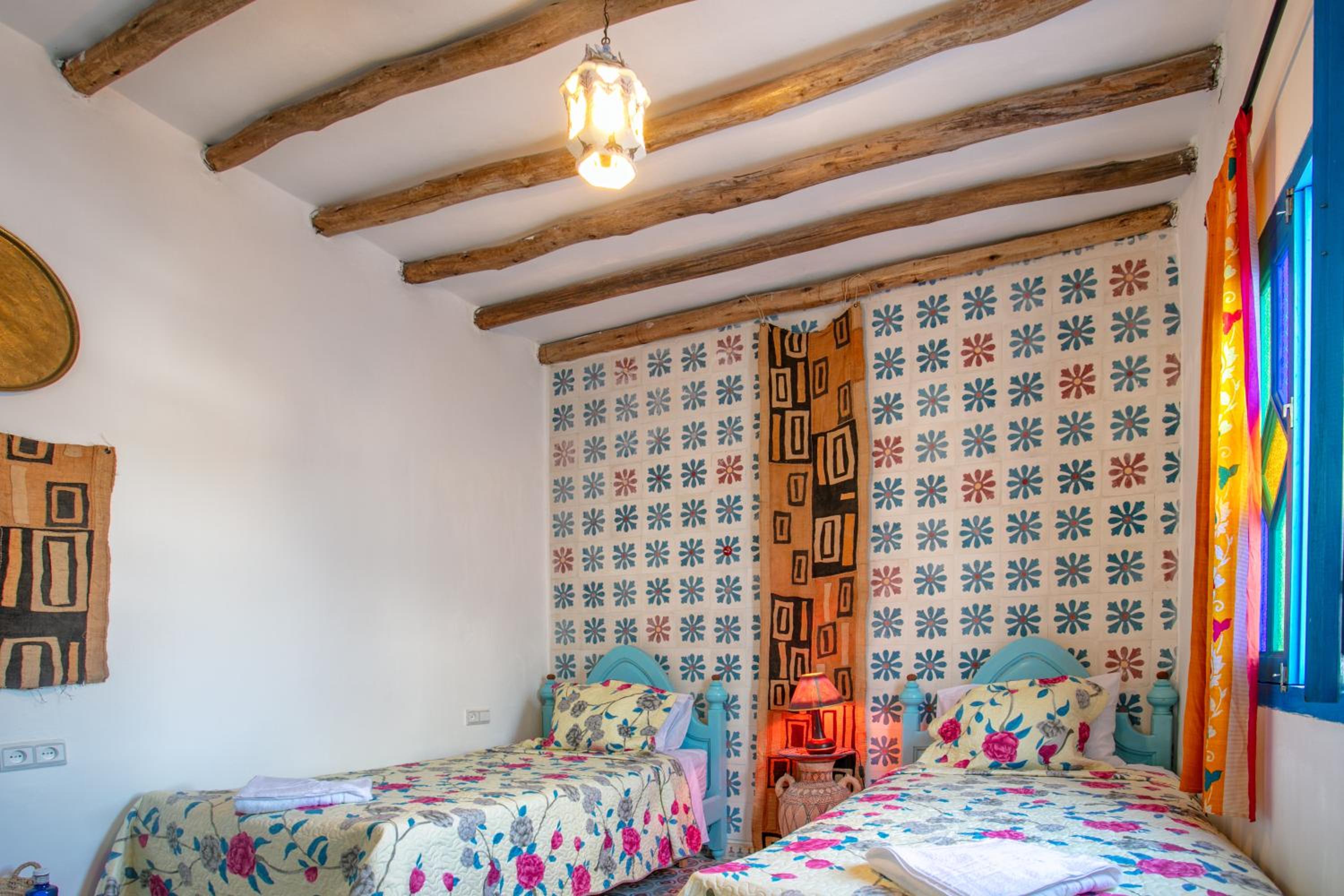 Standard Twin Room with Mountain View - Photo 7