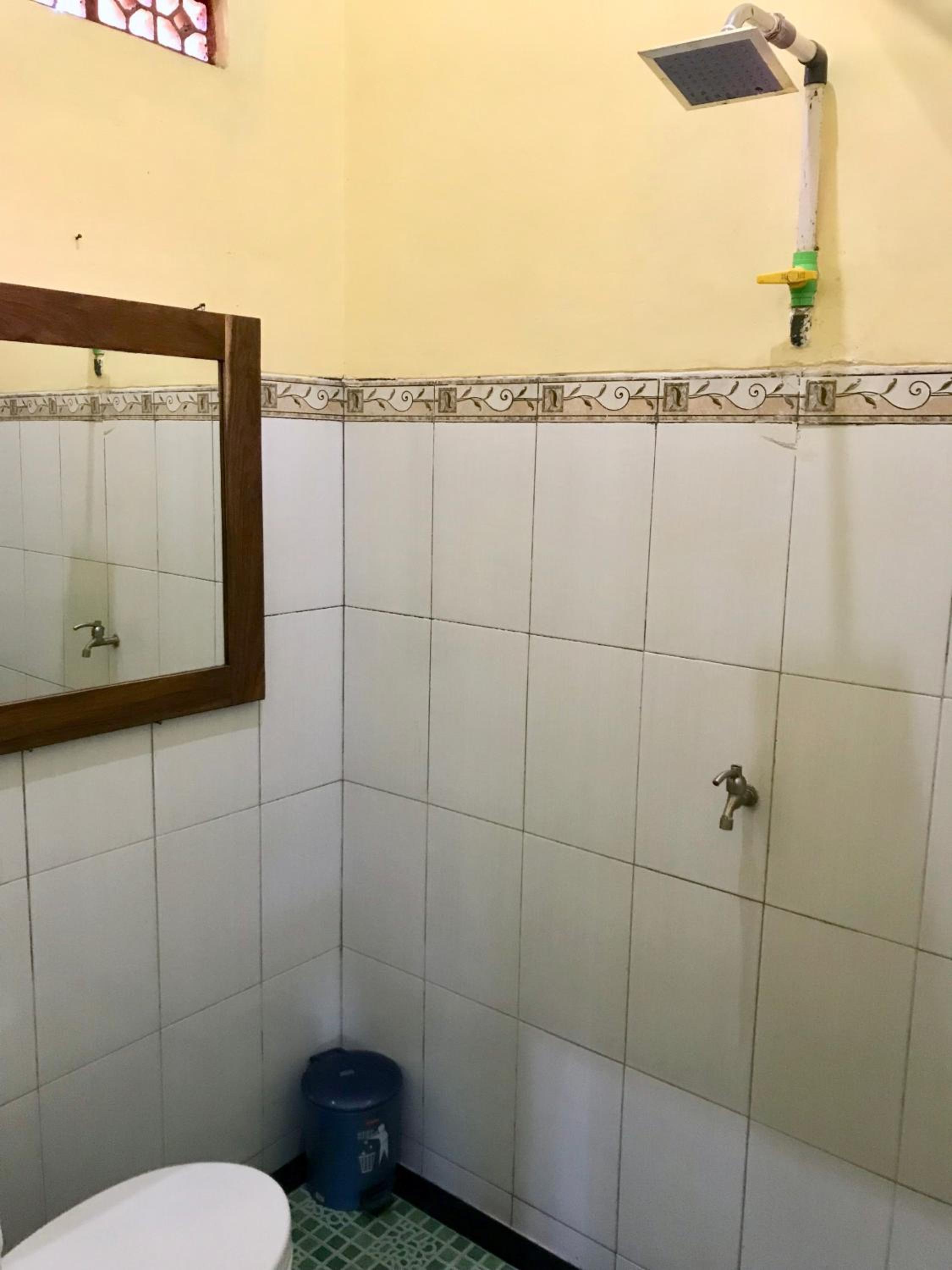 Double Room with Air Conditioning - Photo 3
