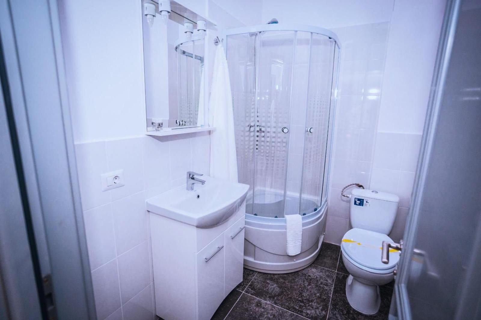 Double or Twin Room photo 2