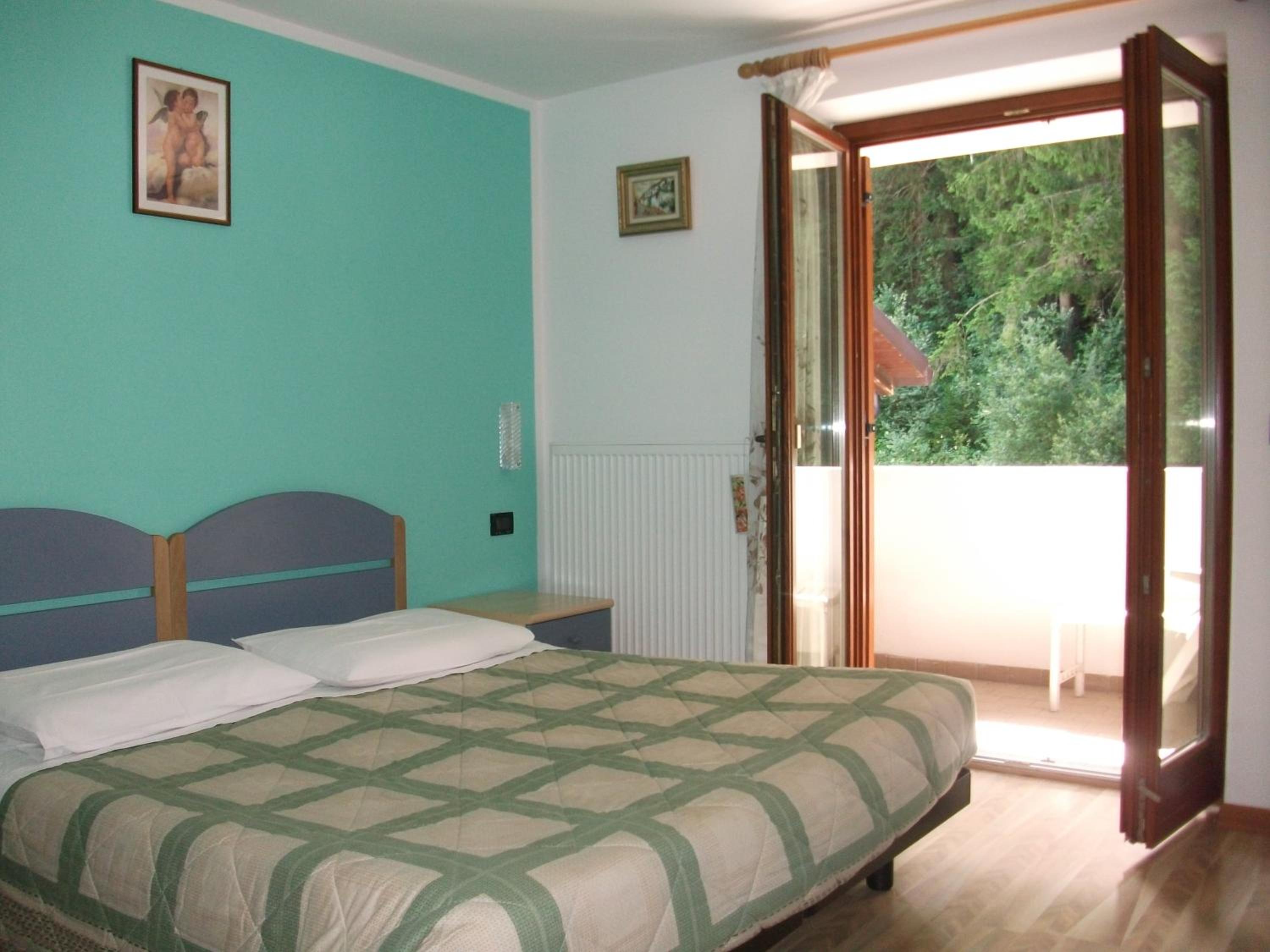 Double or Twin Room - Photo 2
