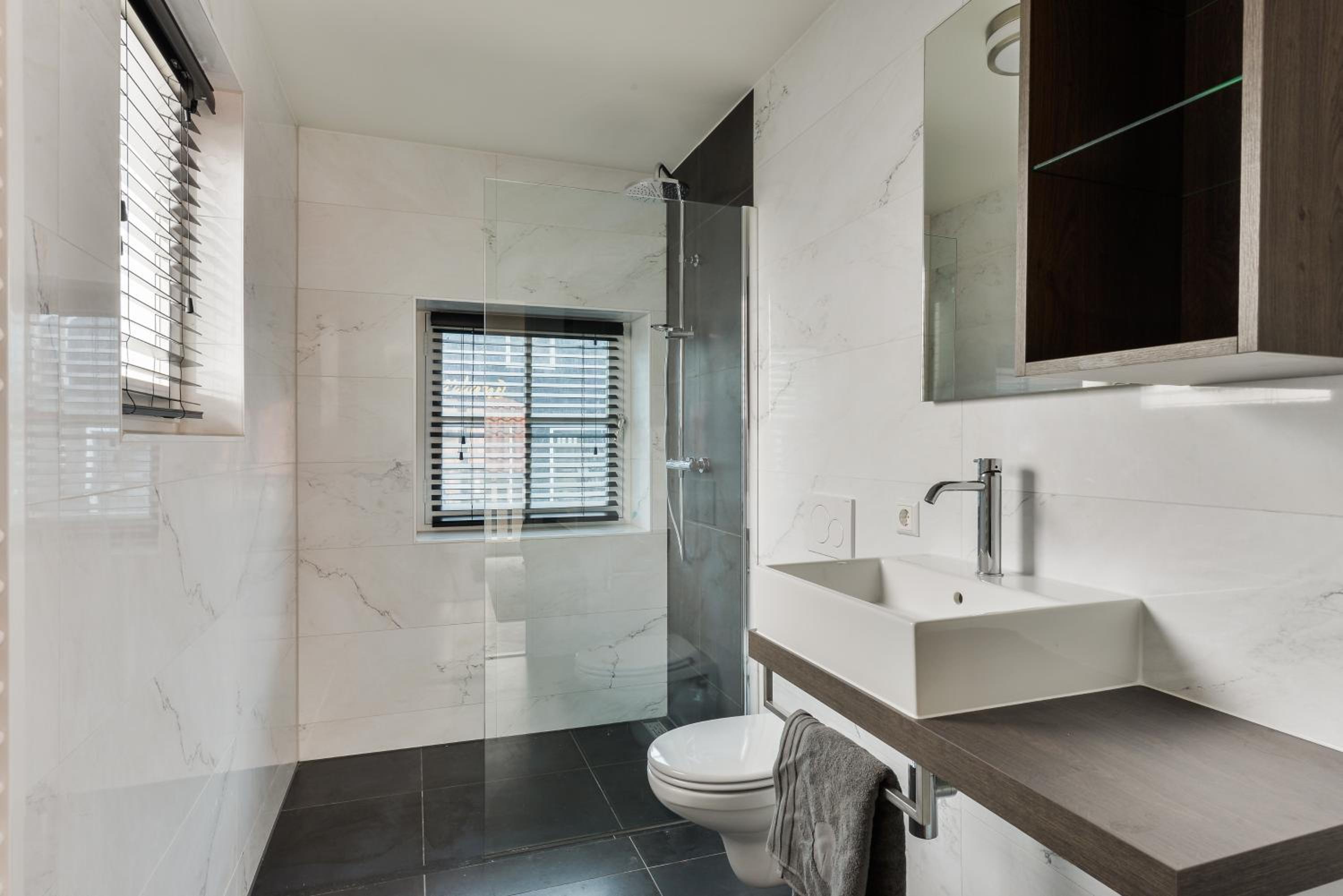 Double Room with Private Bathroom - Photo 3
