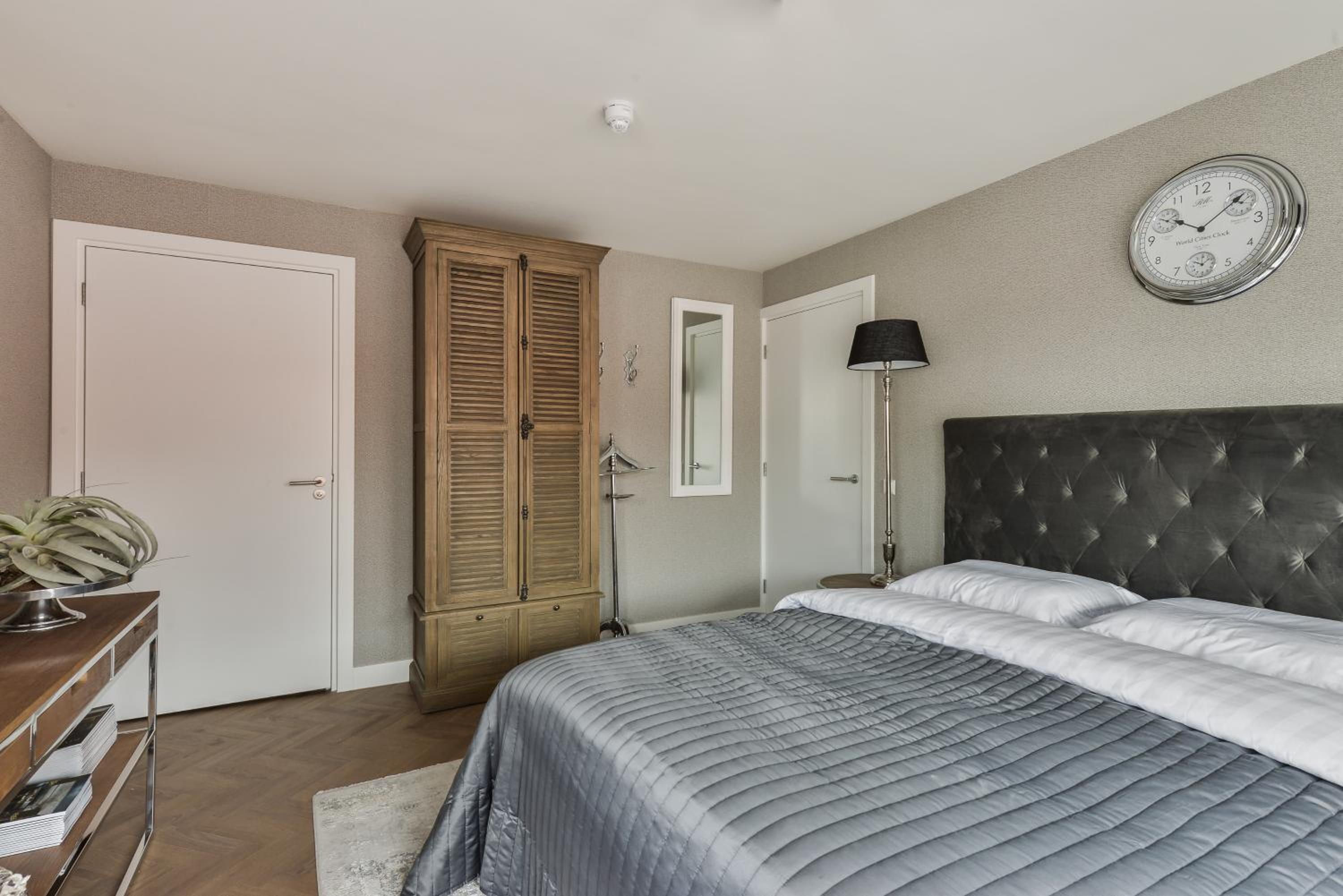 Double Room with Private Bathroom - Photo 6