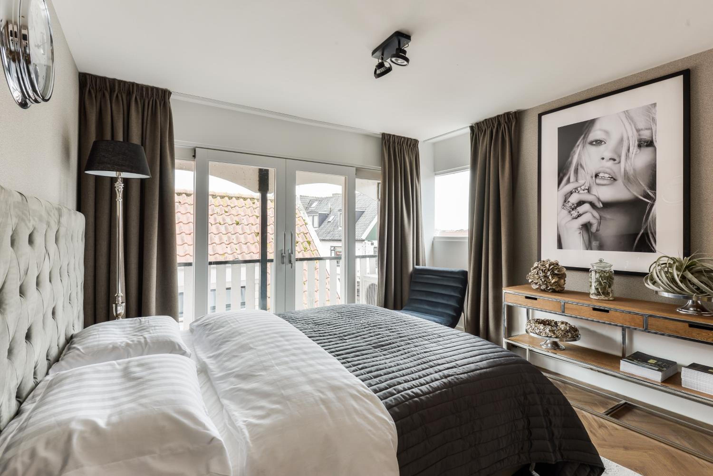 Double Room with Private Bathroom - Photo 1