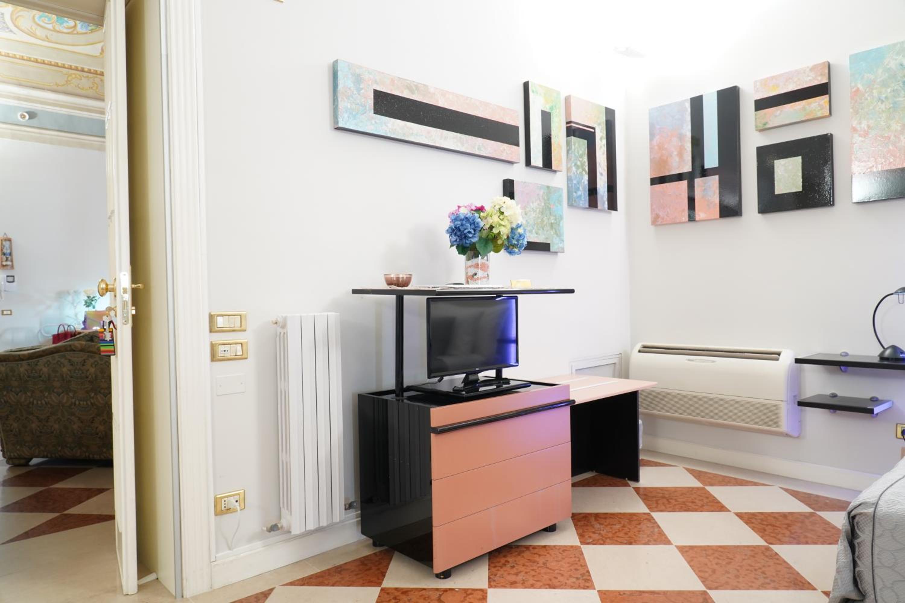 Apartment - Photo 3