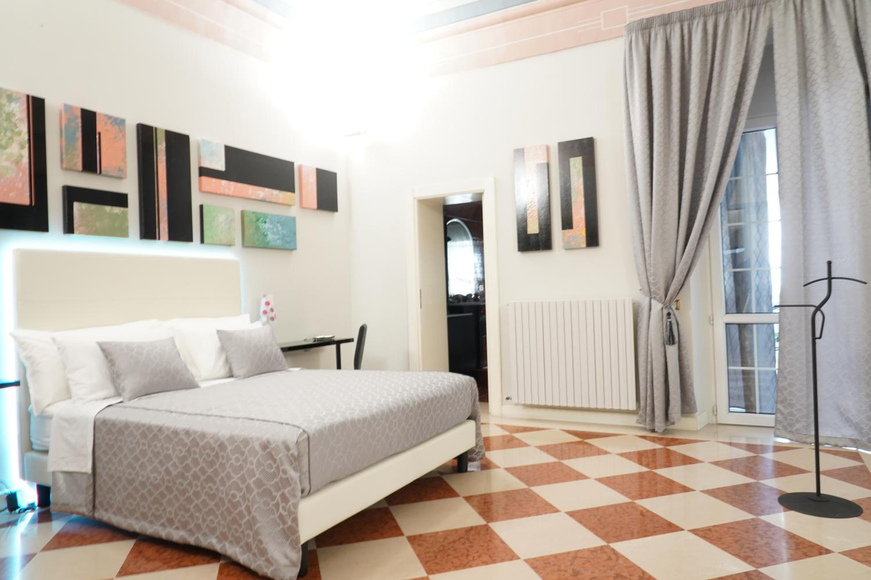 Apartment - Photo 23