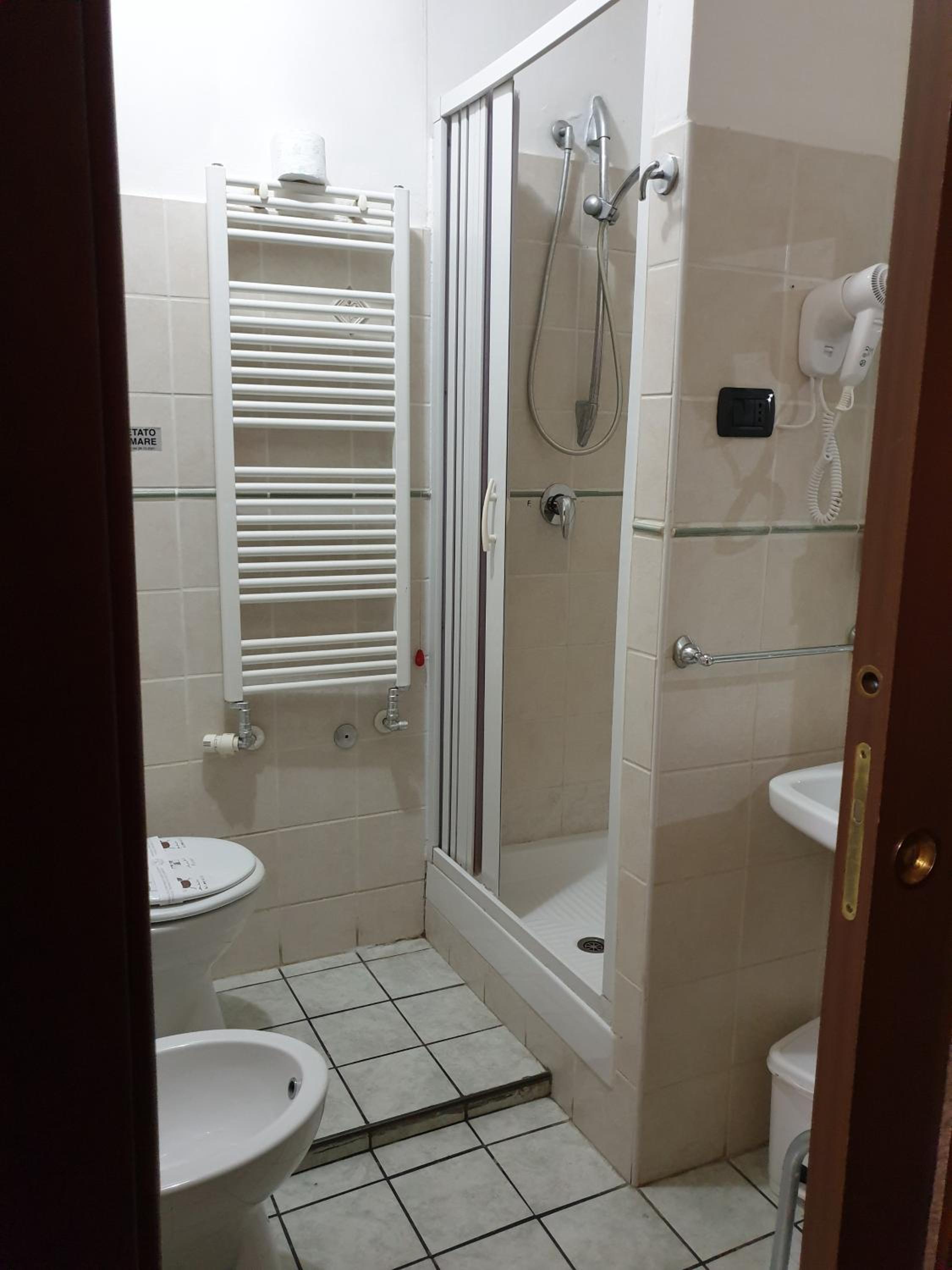 Triple Room with Private Bathroom photo 3