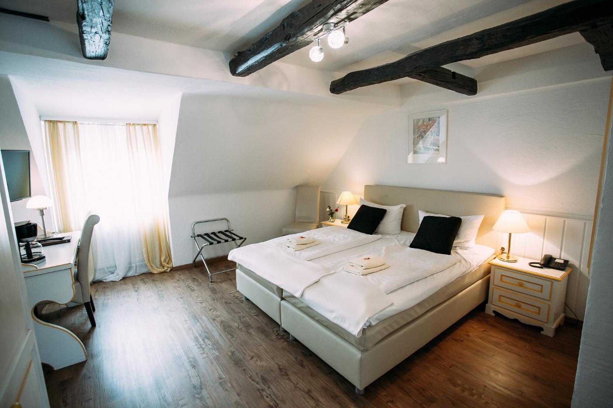 Double Room - Photo 1