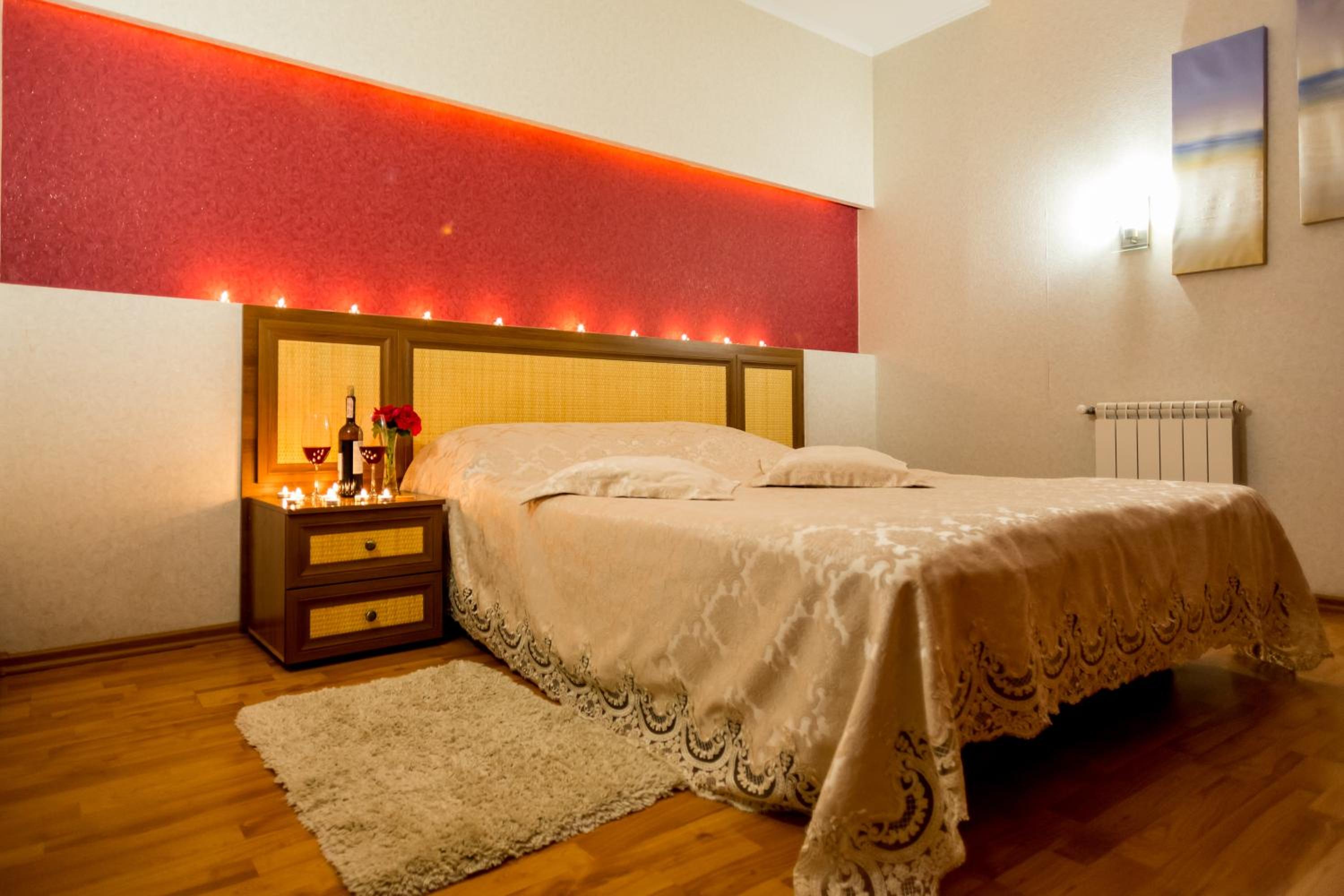Studio with Spa Bath