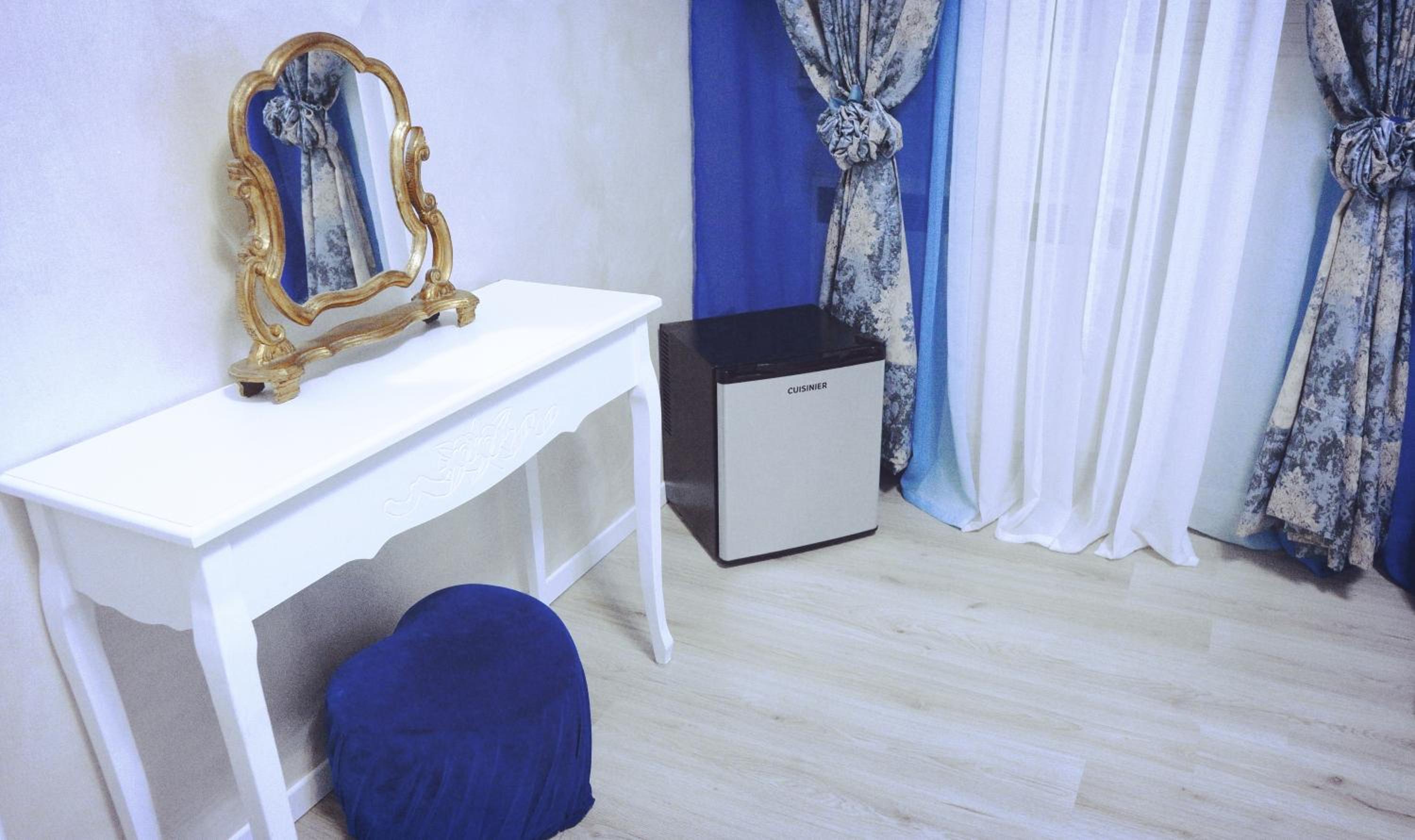 Suite - Photo 14