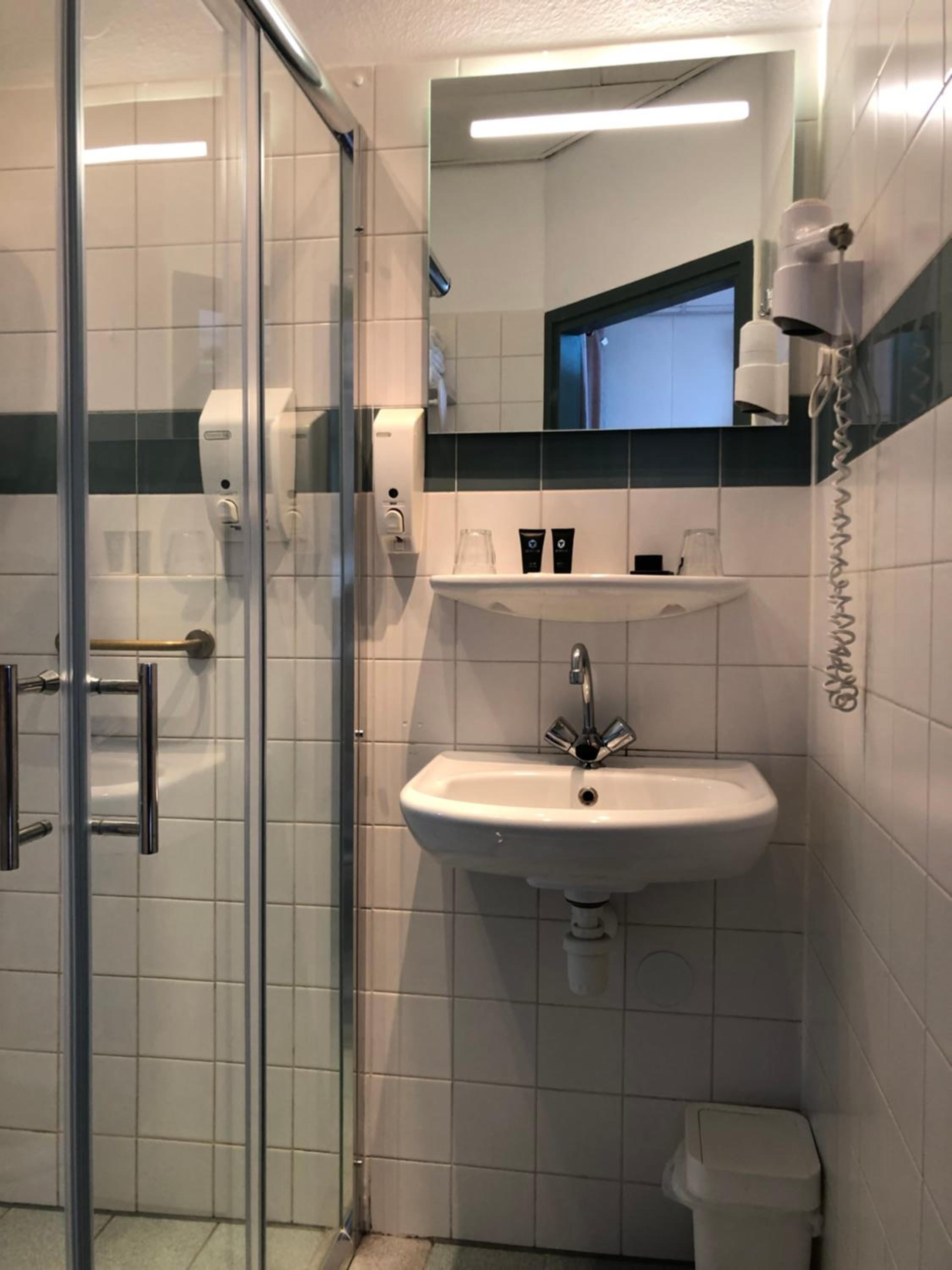 Double Room with Sea View - Ground Floor photo 3
