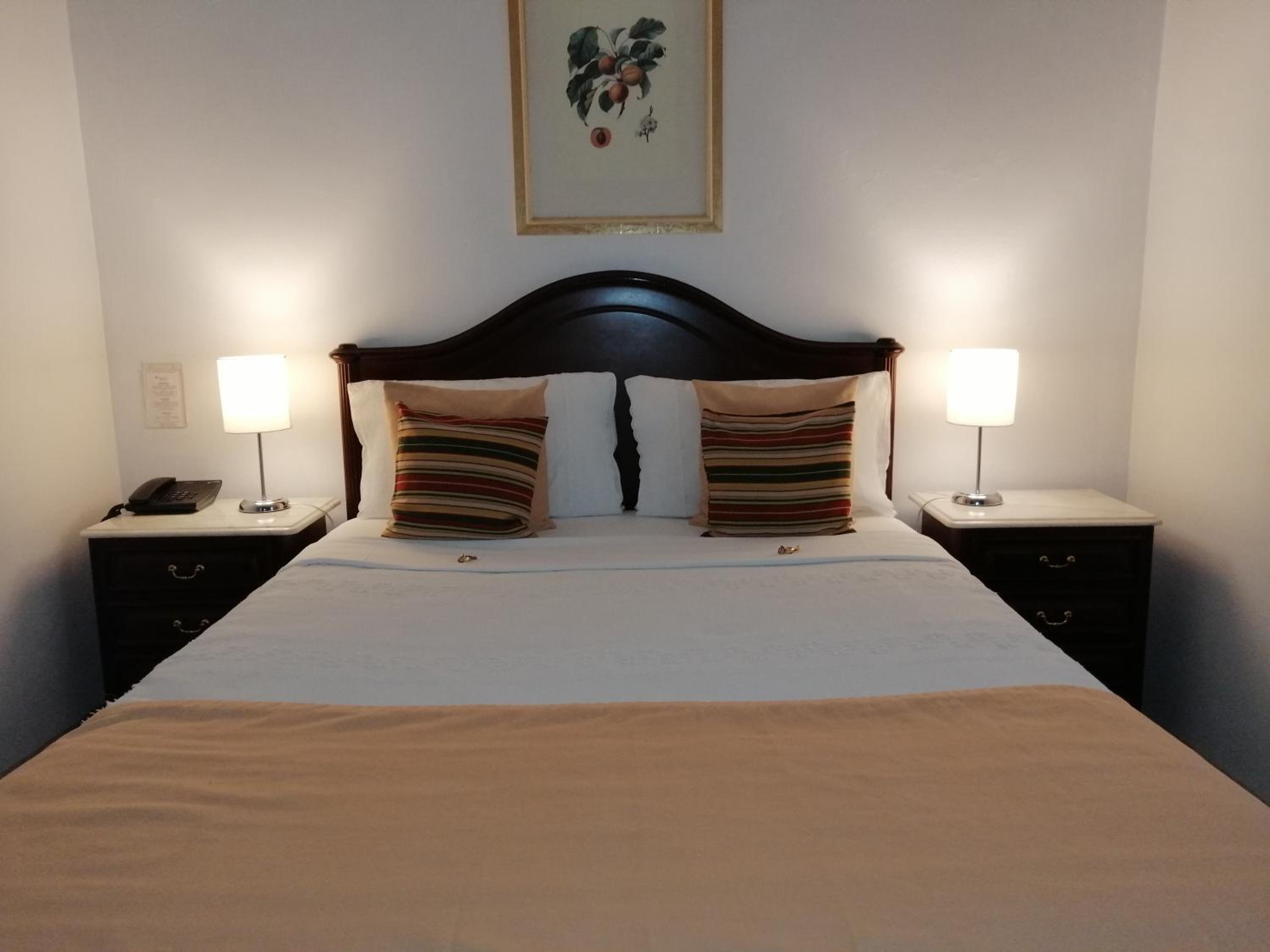 Basic Double Room photo 2