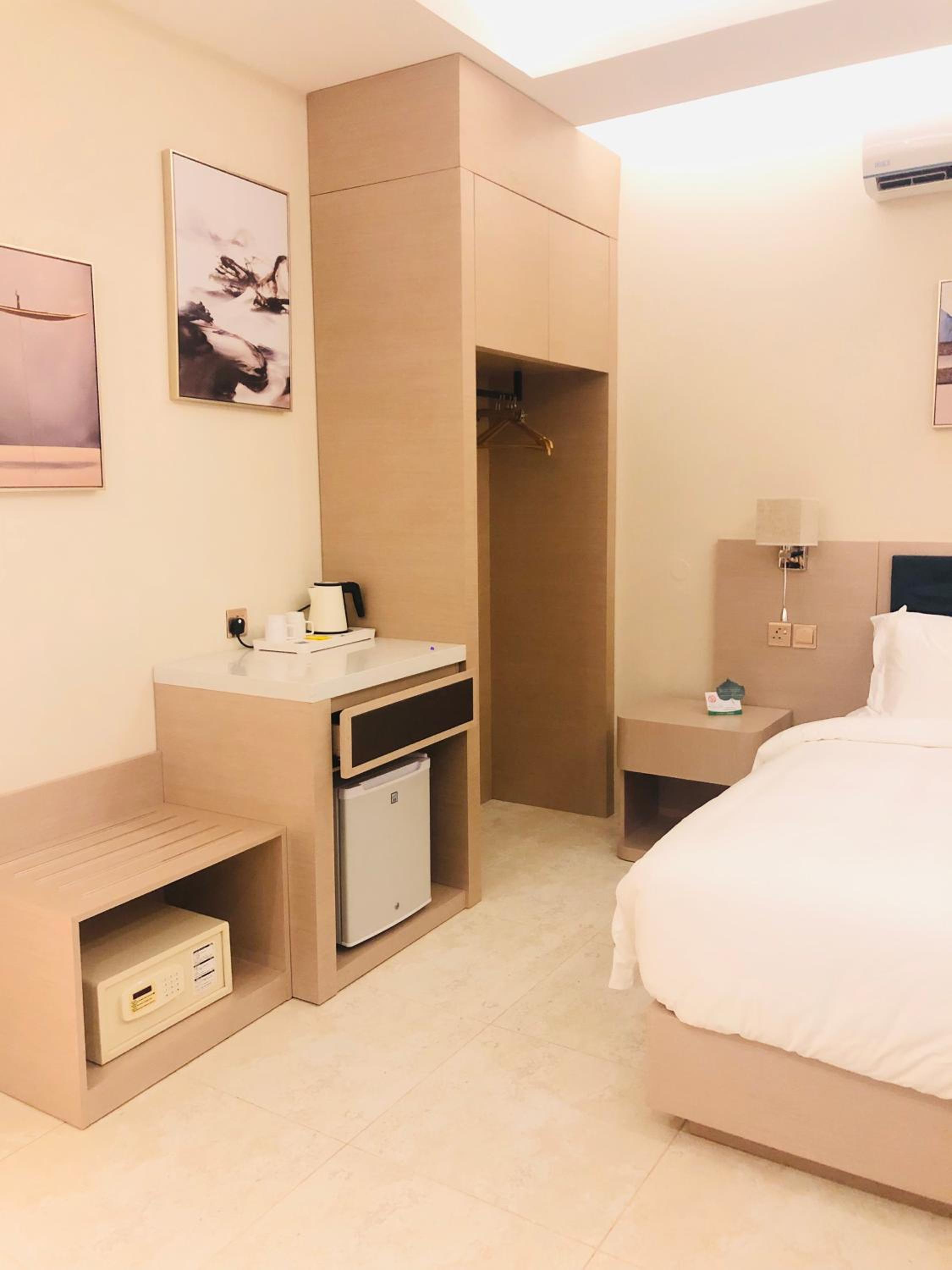 Standard Double Room - Photo 16