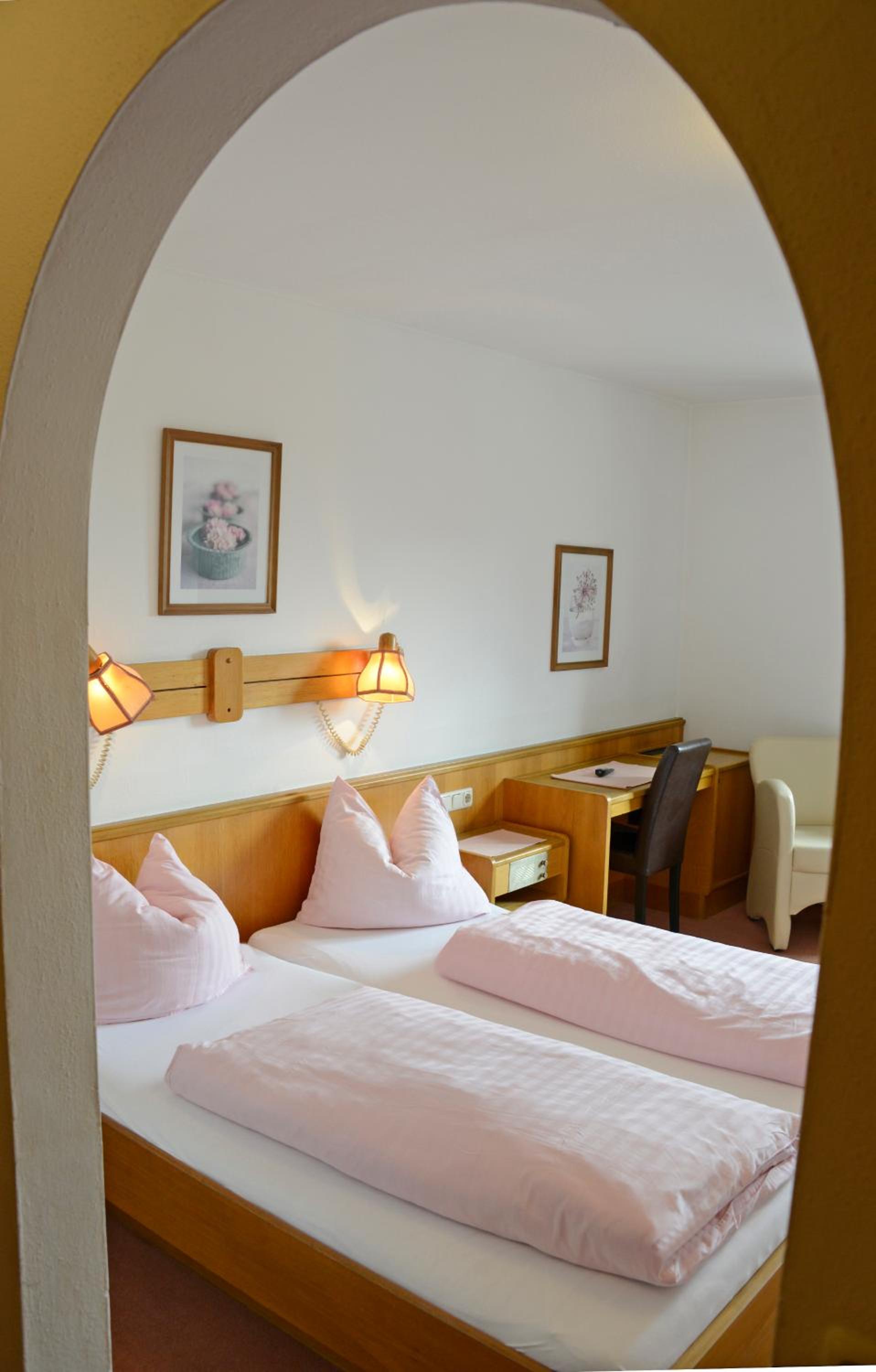 Double Room - Photo 9
