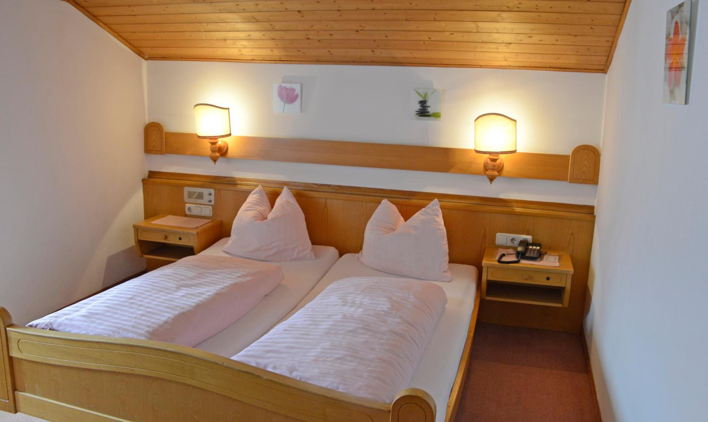 Double Room - Photo 4